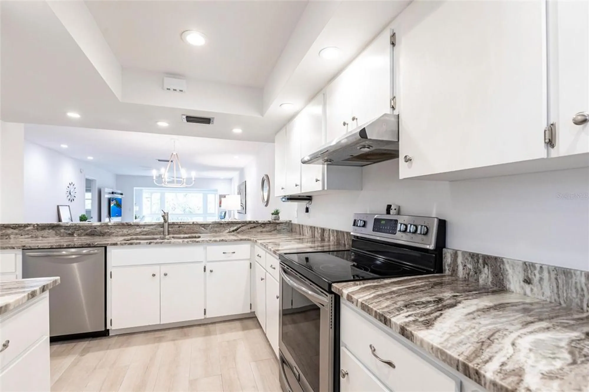 Property Slideshow image 8 of 29 | 7151 wood creek dr 205, Sarasota, FL, 34231