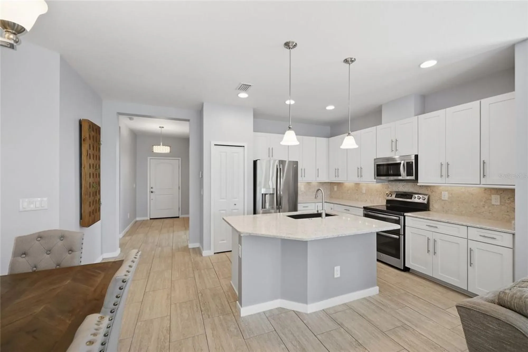 Property Slideshow image 23 of 50 | 7105 vista bella dr, Bradenton, FL, 34209