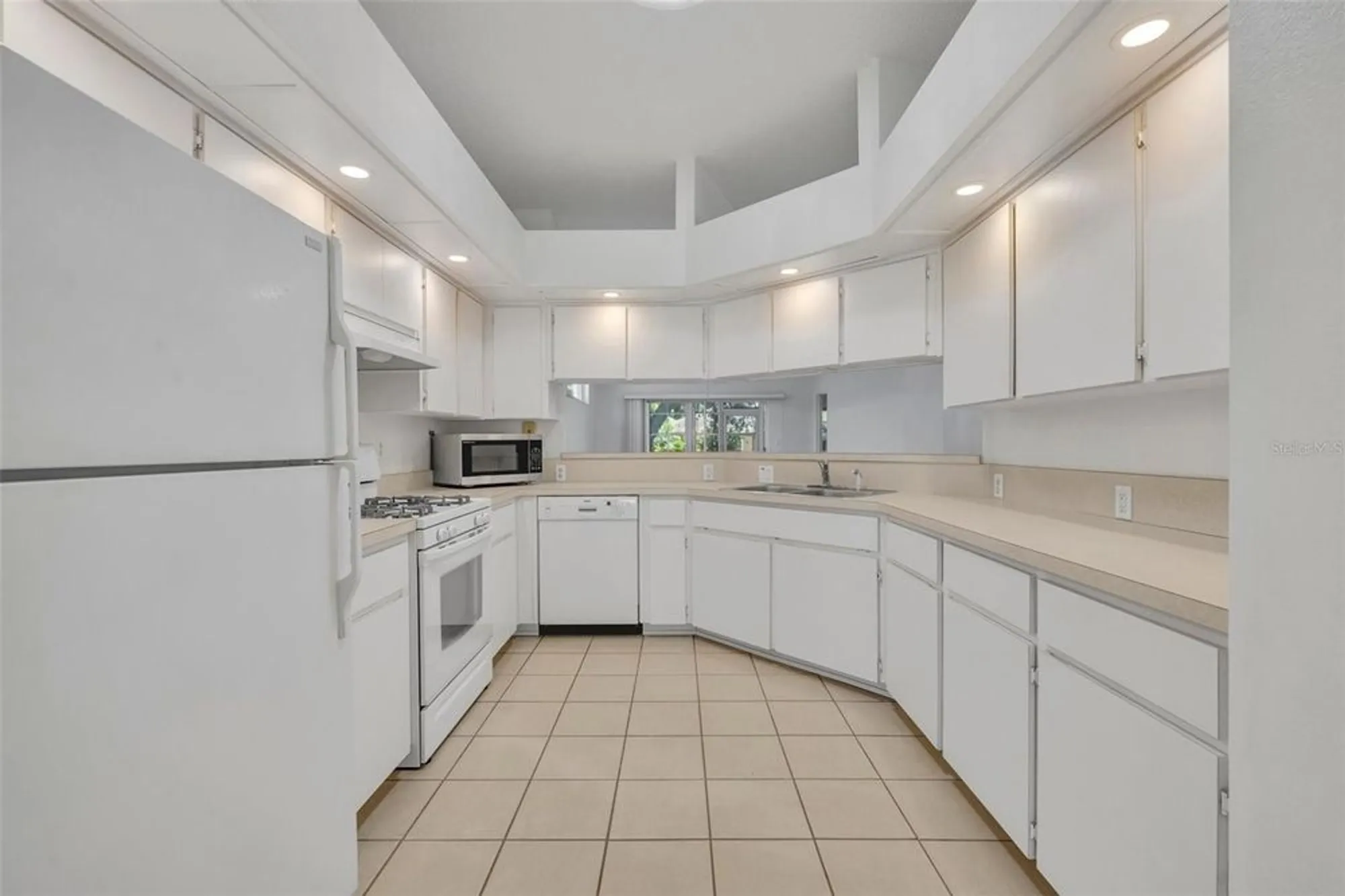 Property Slideshow image 15 of 60 | 5614 king james ave, Leesburg, FL, 34748