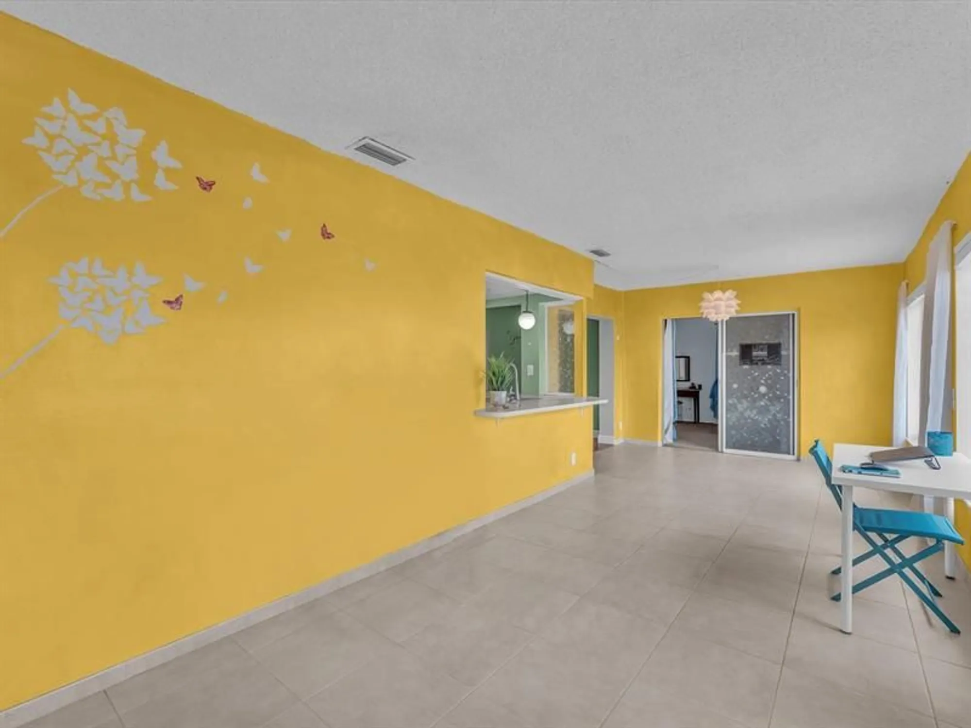 Property Slideshow image 10 of 25 | 4623 nw 46th st, Tamarac, FL, 33319