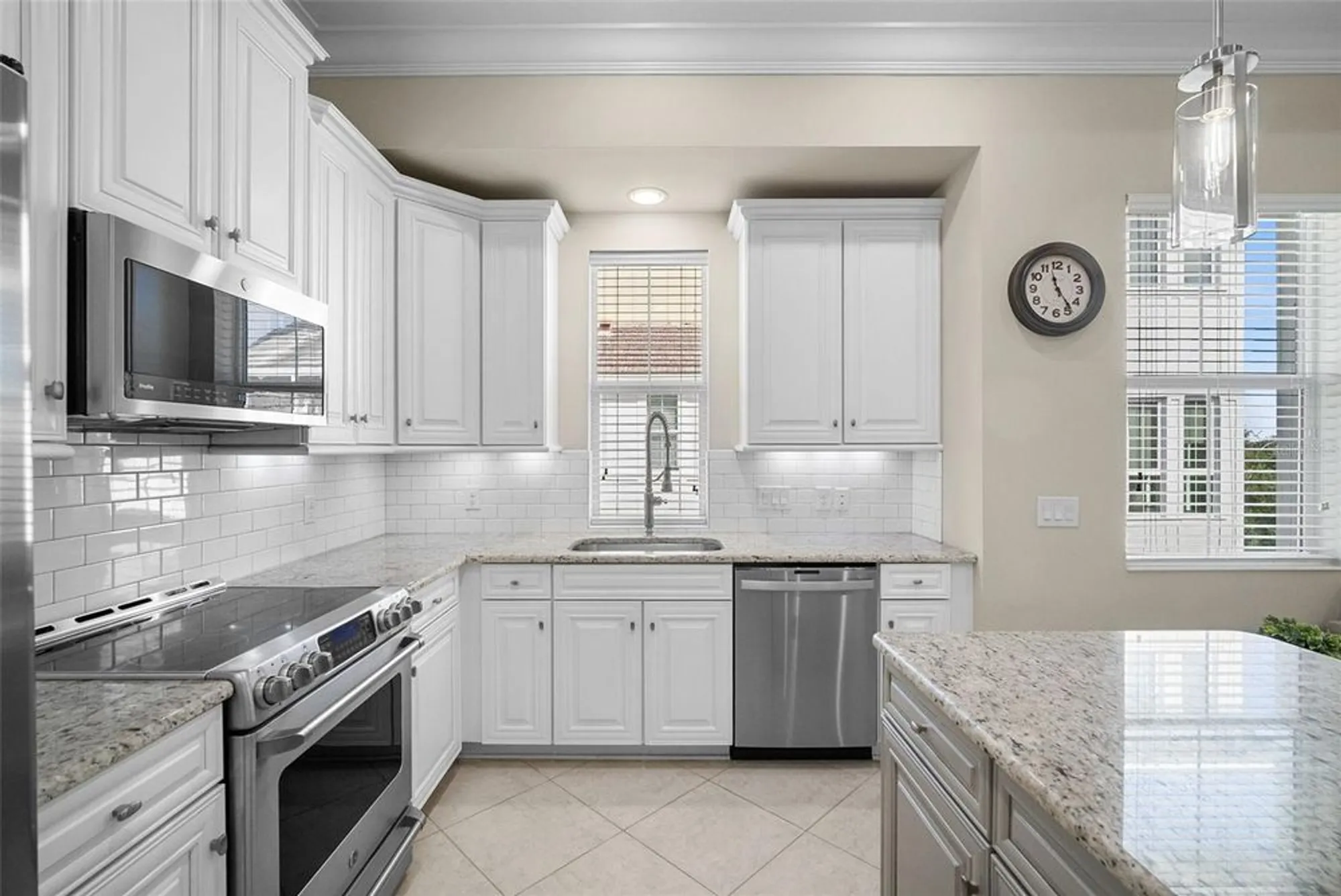 Property Slideshow image 26 of 95 | 315 sapphire lake dr 201, Bradenton, FL, 34209