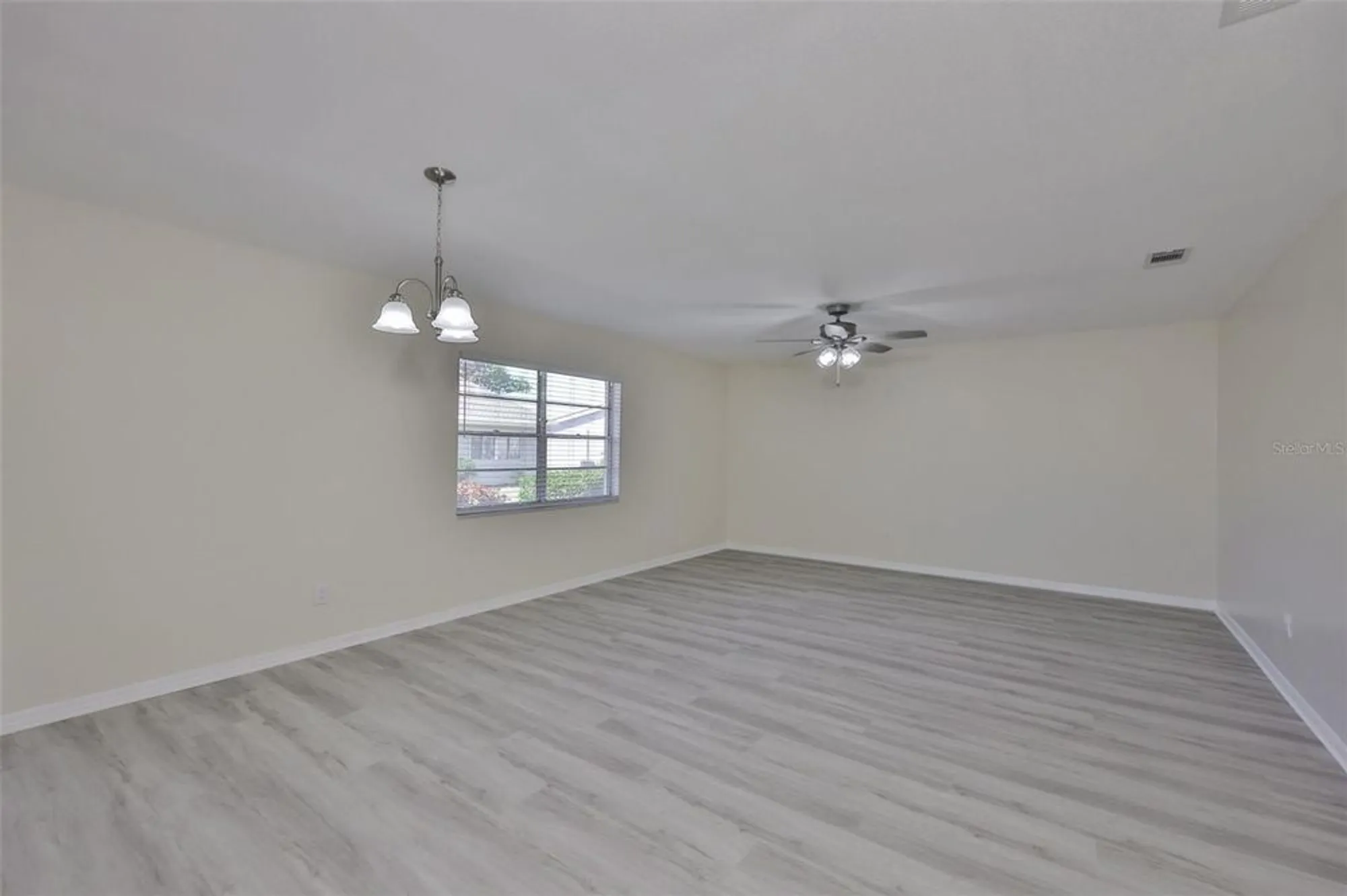 Property Slideshow image 10 of 98 | 1218 haddington cir # 74, Sun City Center, FL, 33573