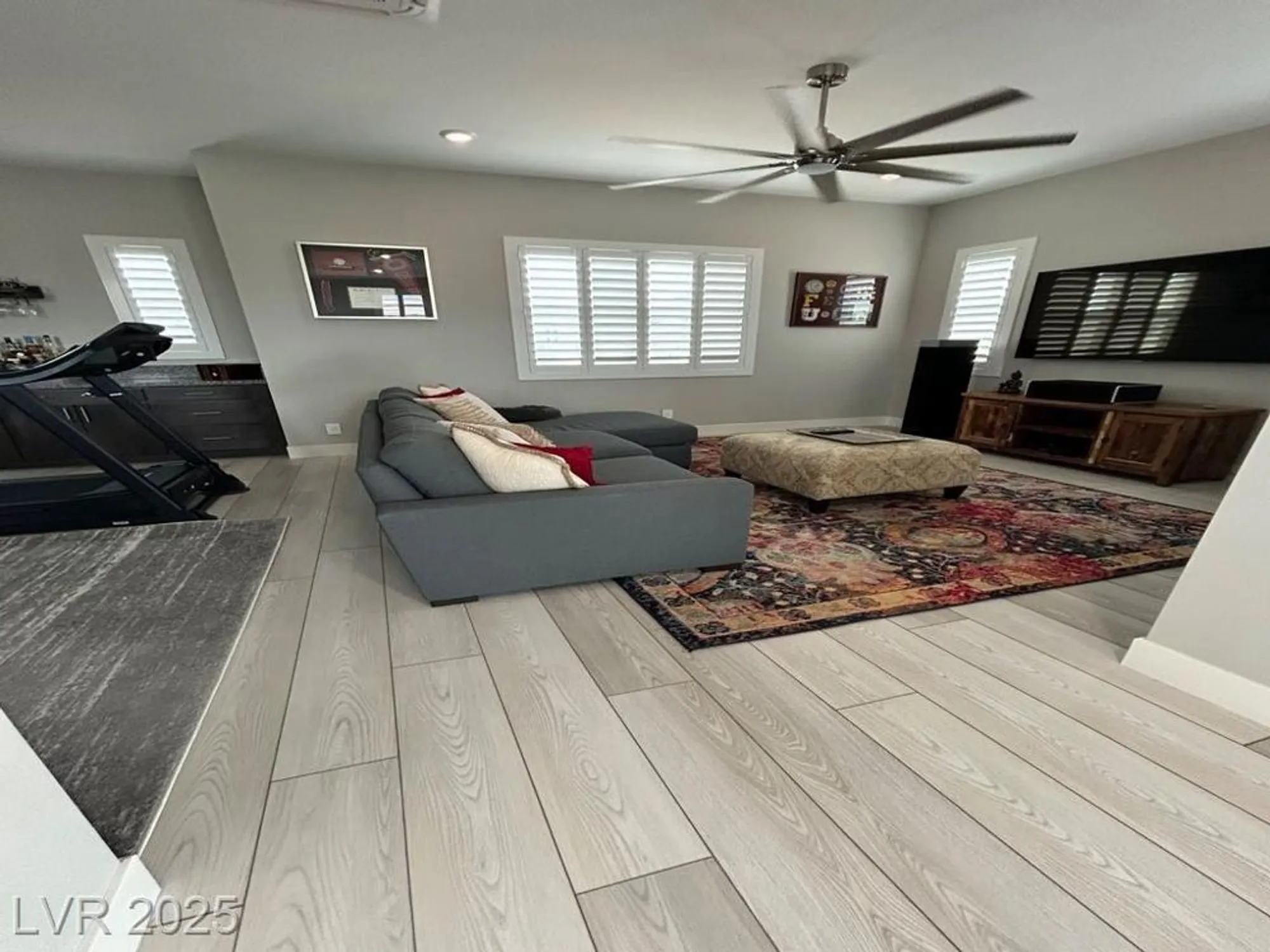 Property Slideshow image 11 of 17 | 4262 swift st, Las Vegas, NV, 89135
