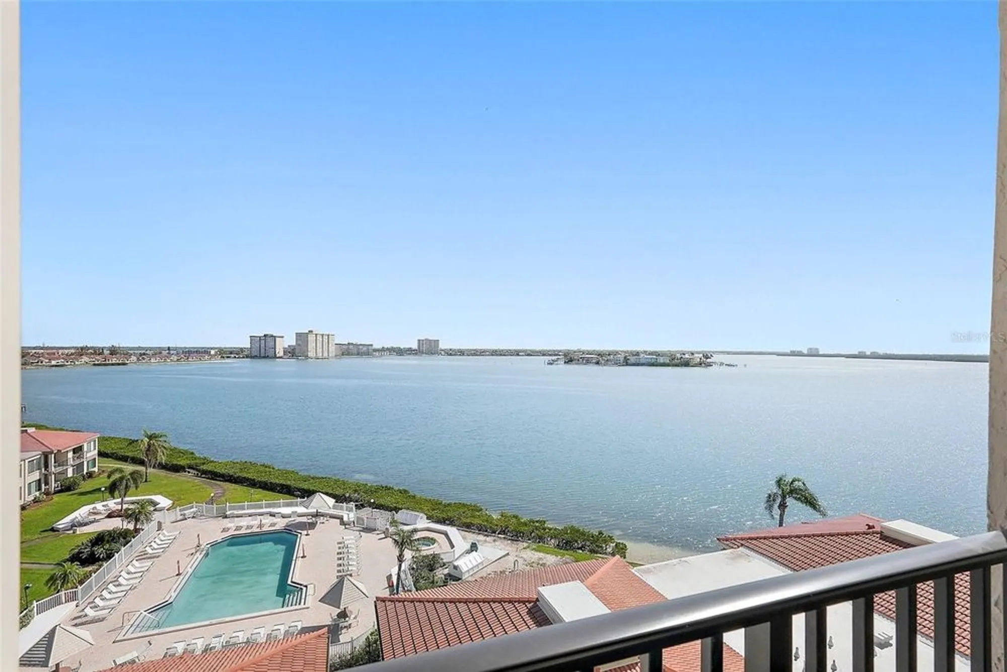 Property Slideshow image 18 of 42 | 6322 palma del mar blvd s apt 706, St Petersburg, FL, 33715
