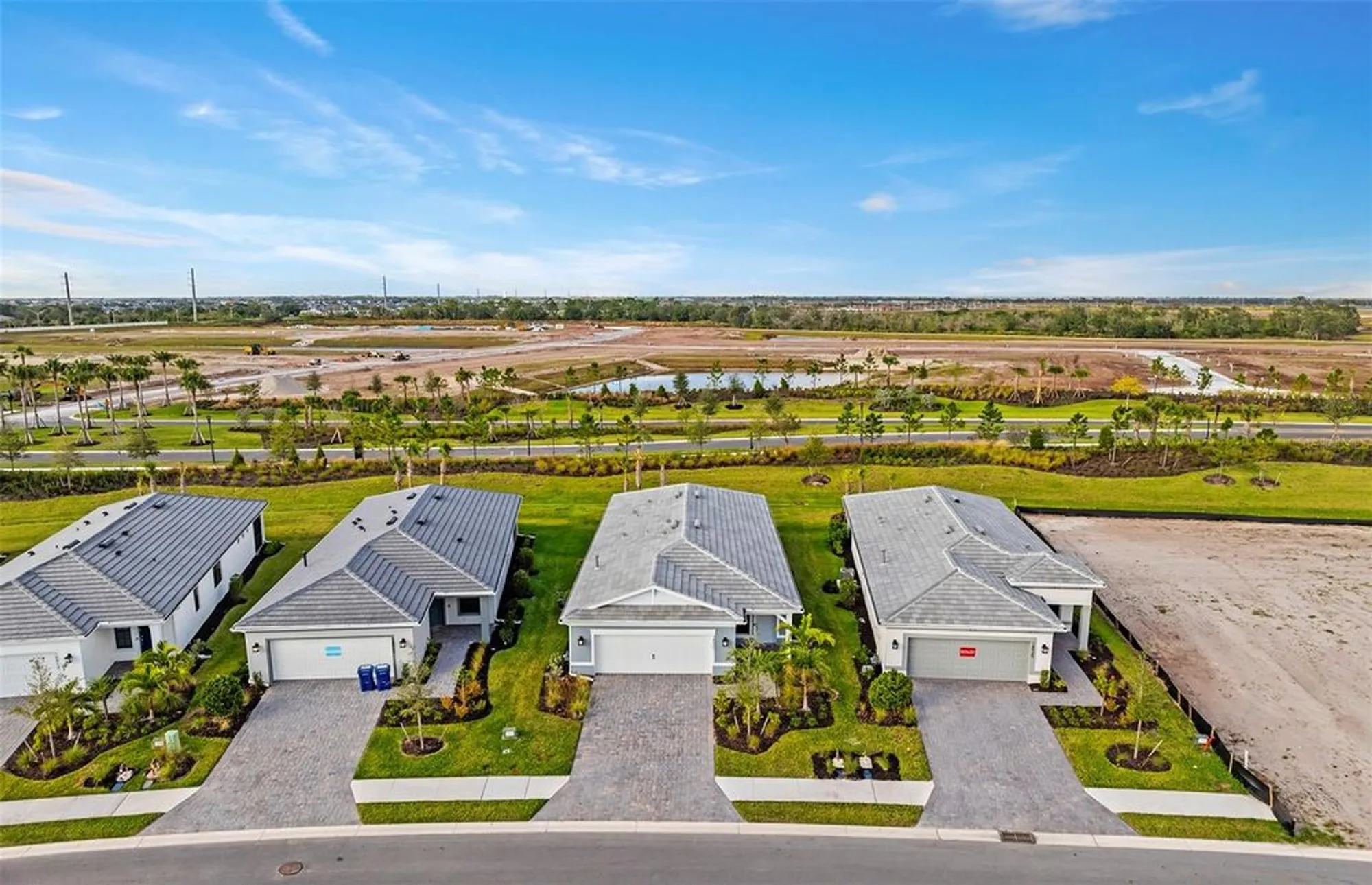 Property Slideshow image 20 of 23 | 18921 indian rock pl, Lakewood Ranch, FL, 34211