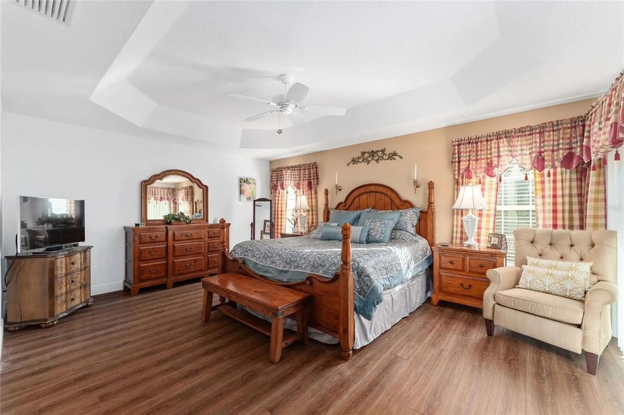 Property Slideshow image 25 of 44 | 2053 beecher path, The Villages, FL, 32162