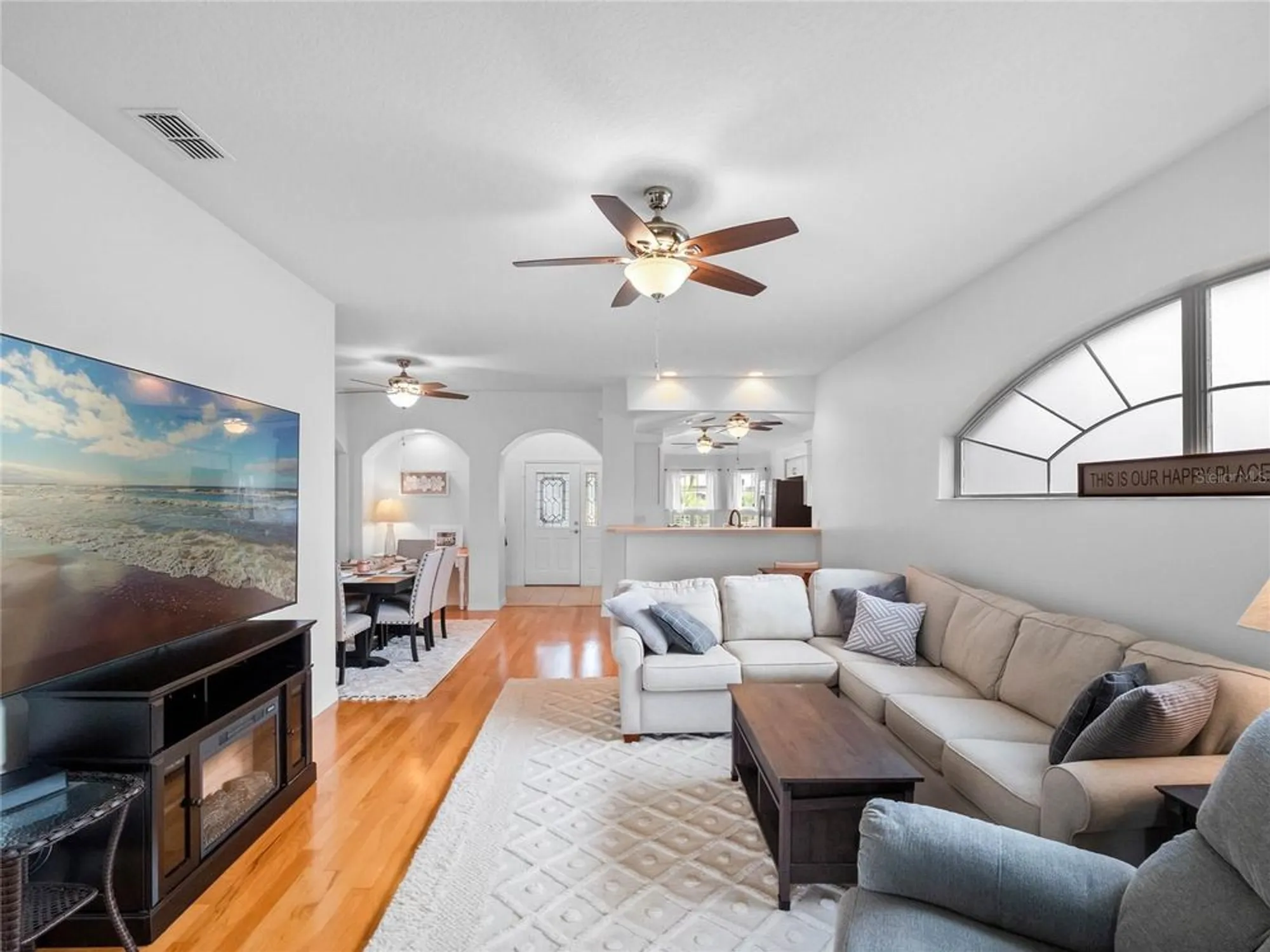 Property Slideshow image 16 of 61 | 5454 sir churchill dr, Leesburg, FL, 34748