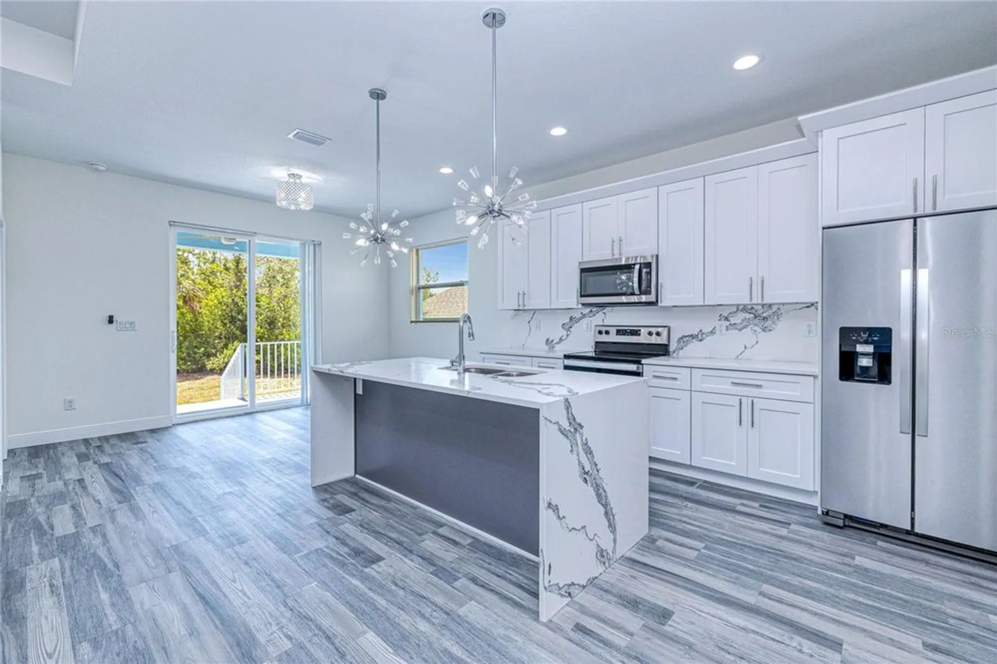 Property Slideshow image 16 of 48 | 4285 oak terrace cir, Port Charlotte, FL, 33953