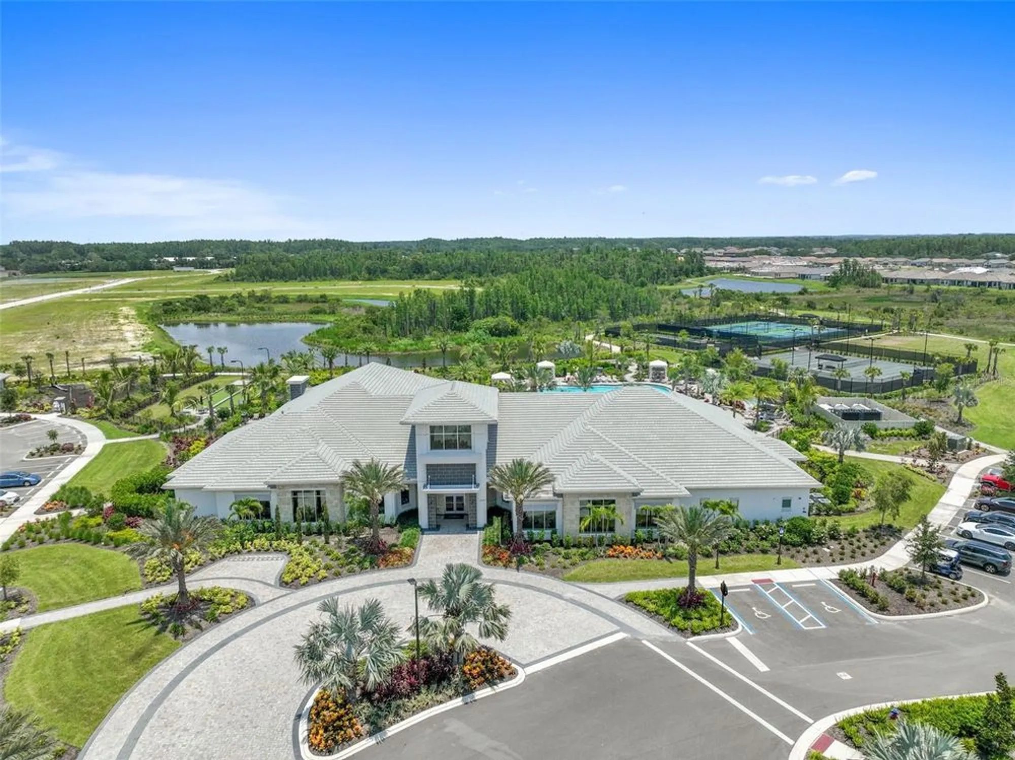 Property Slideshow image 79 of 100 | 29171 ginnetto dr, Wesley Chapel, FL, 33543