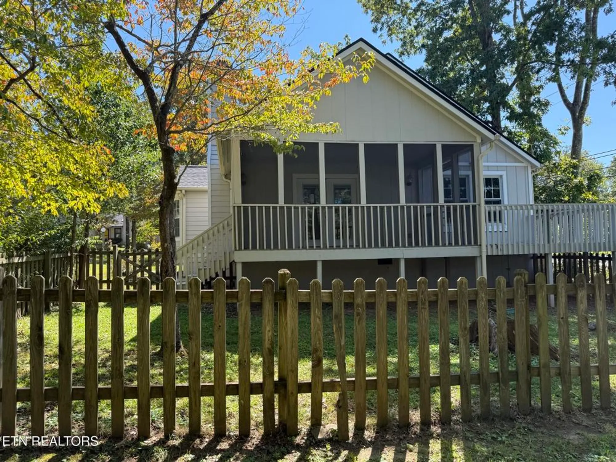 Property Slideshow image 8 of 48 | 112 gilford ter, Crossville, TN, 38558