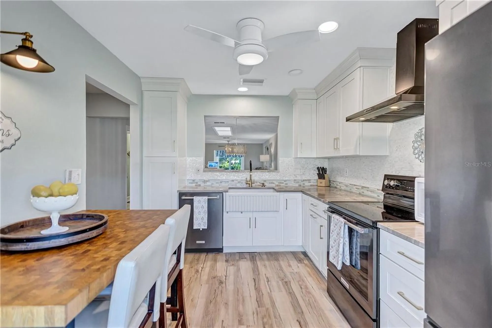 Property Slideshow image 7 of 66 | 3390 stonehaven ct a, Palm Harbor, FL, 34684