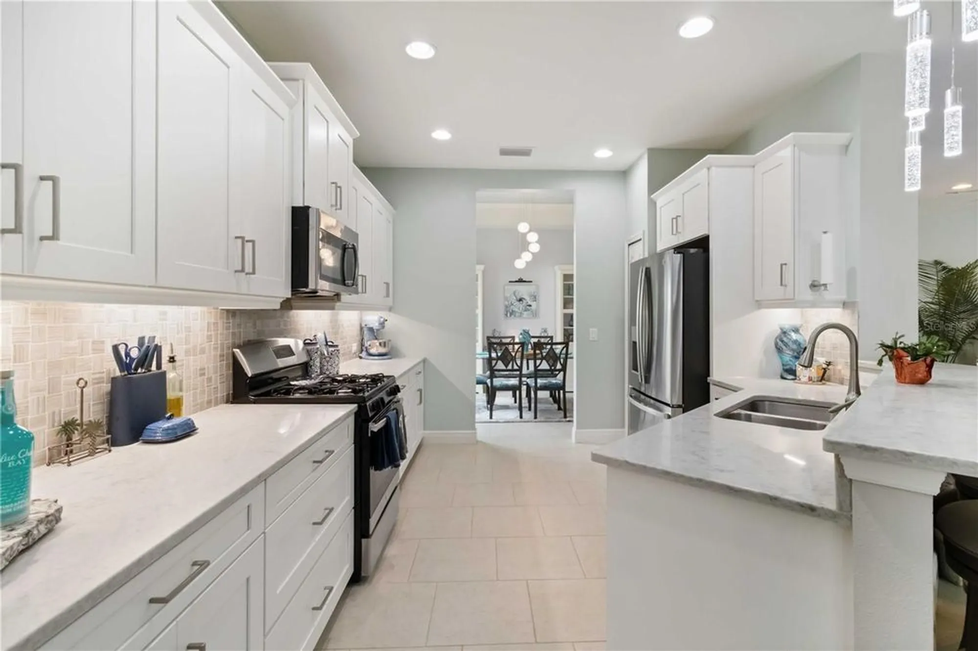 Property Slideshow image 21 of 65 | 12272 stuart dr, Venice, FL, 34293