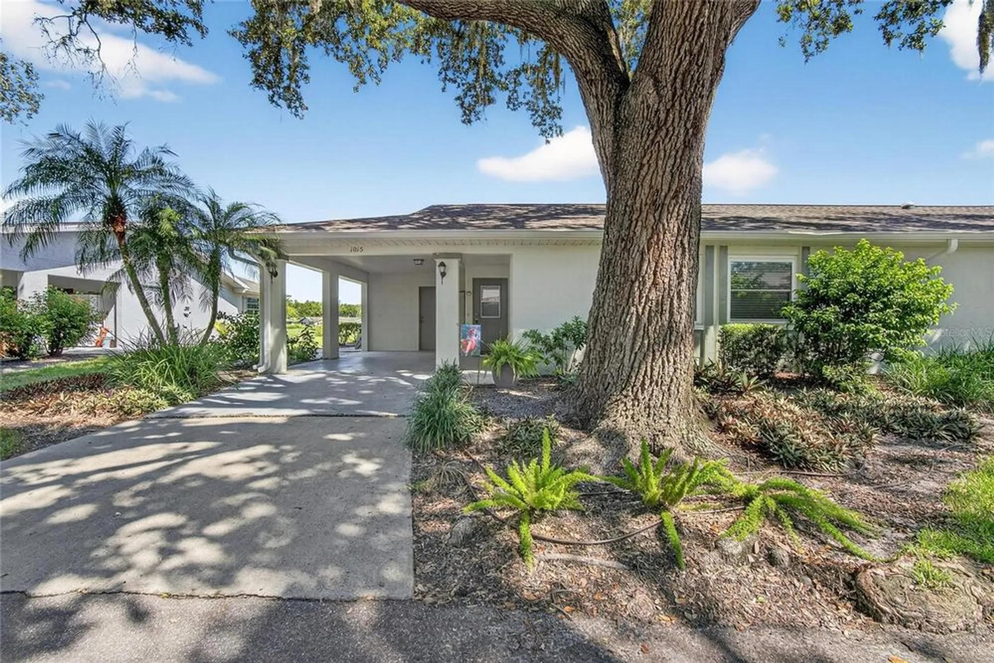 Property Slideshow image 1 of 84 | 1015 harefield cir # 1015, Sun City Center, FL, 33573