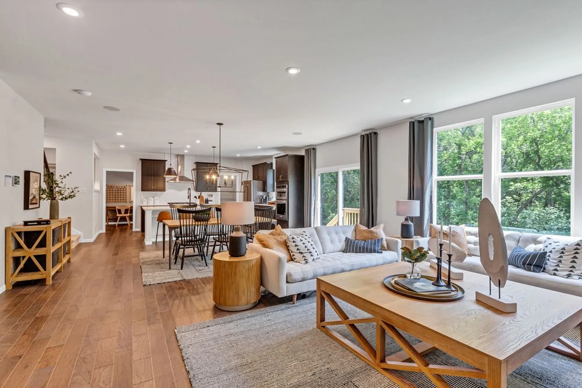 Property Slideshow image 13 of 15 | 3134 peyton cir, Aurora, IL, 60503