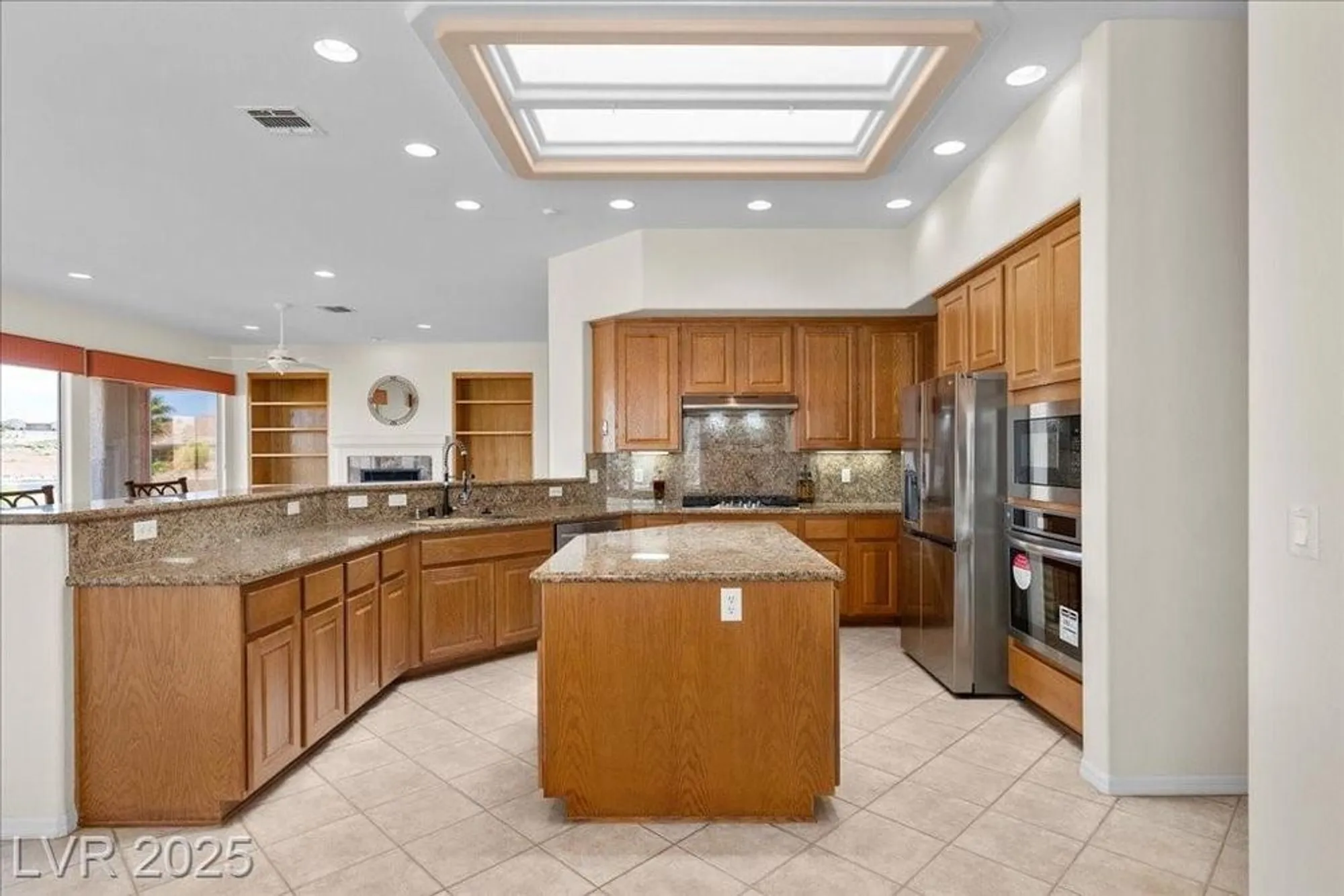 Property Slideshow image 16 of 45 | 2725 olivia heights ave, Henderson, NV, 89052