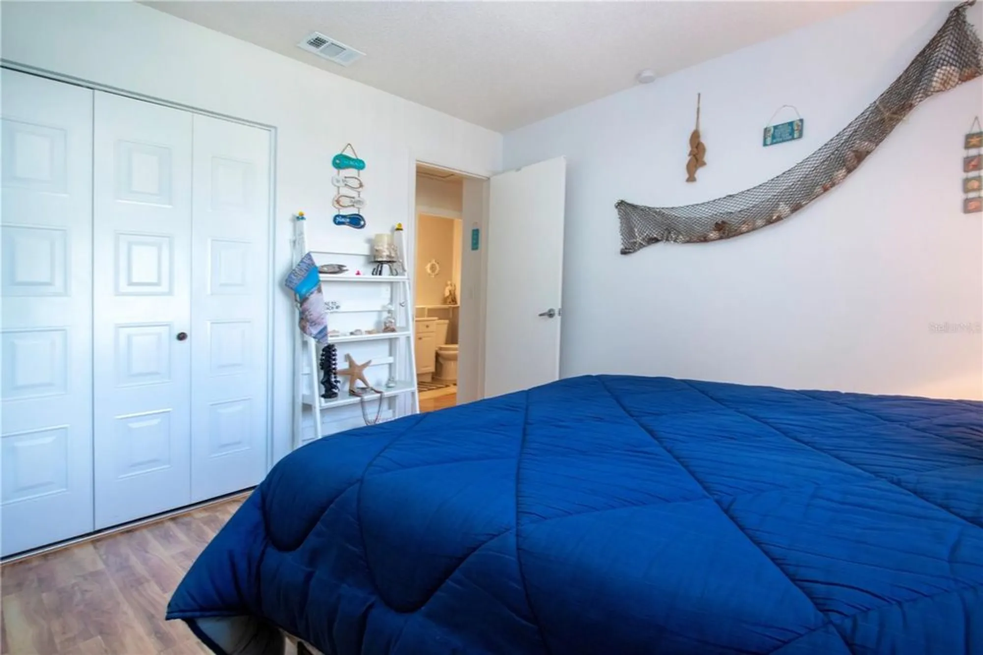 Property Slideshow image 26 of 49 | 1804 foxhunt dr b, Sun City Center, FL, 33573