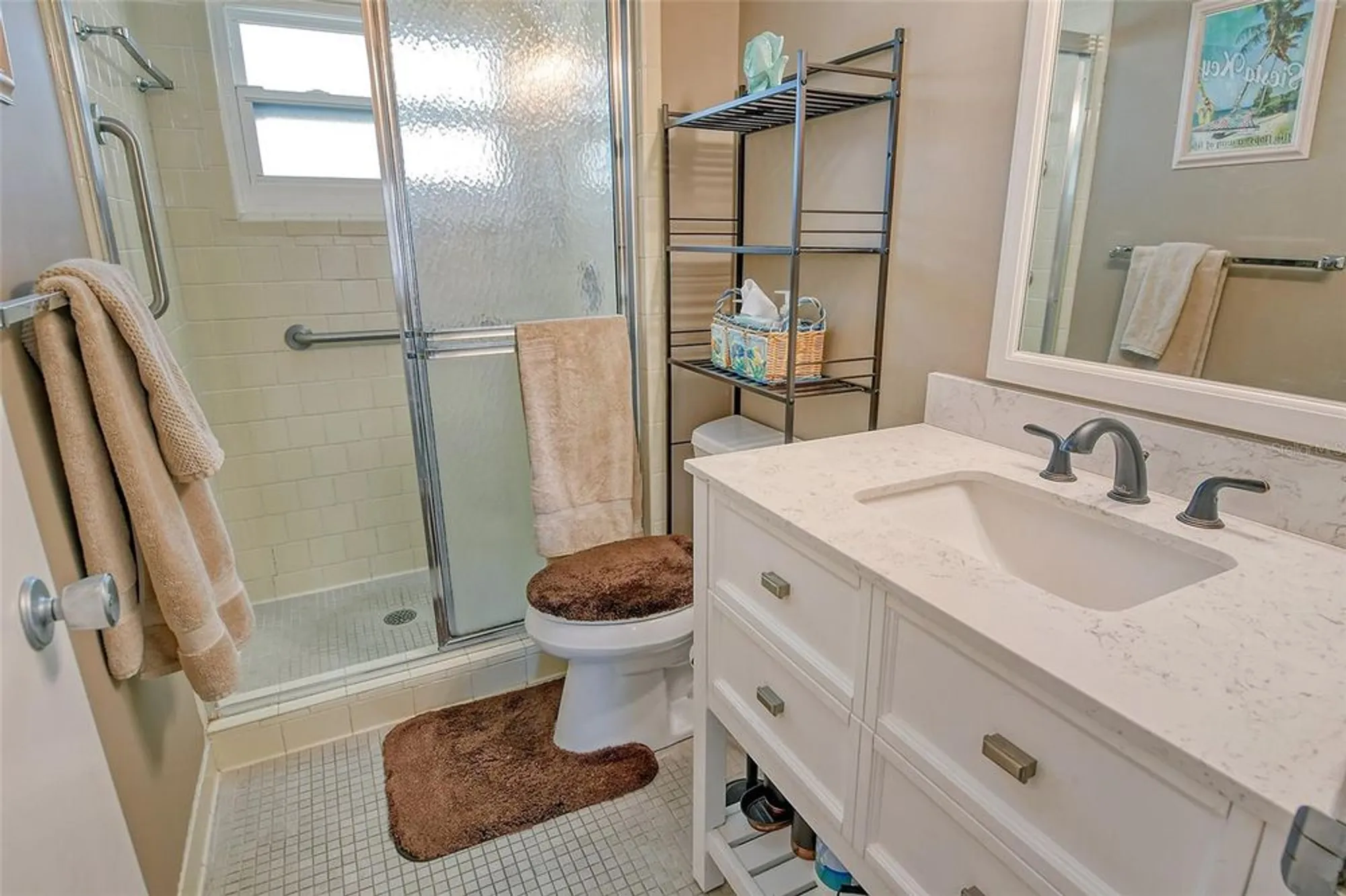 Property Slideshow image 25 of 90 | 1300 n portofino dr apt 305, Sarasota, FL, 34242