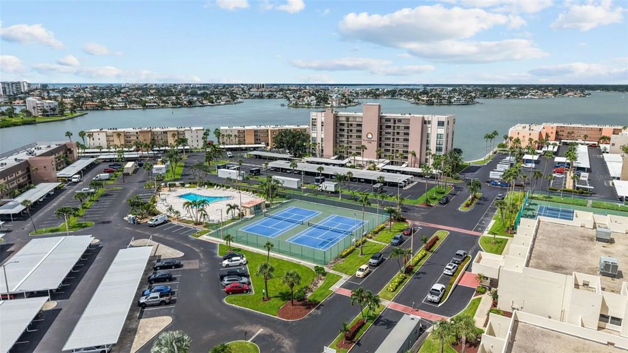 Property Slideshow image 51 of 58 | 7400 sun island dr 412, South Pasadena, FL, 33707