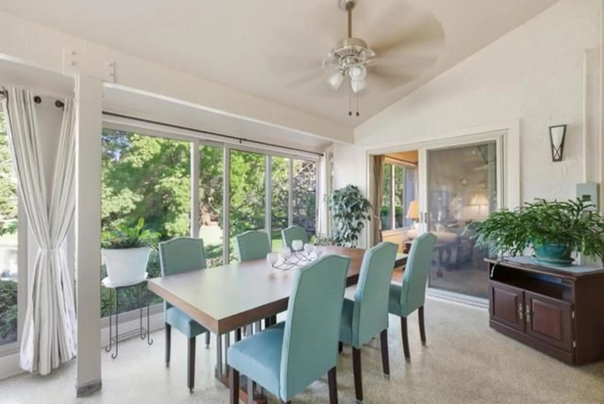 Property Slideshow image 18 of 34 | 8423 chenin blanc ln, San Jose, CA, 95135