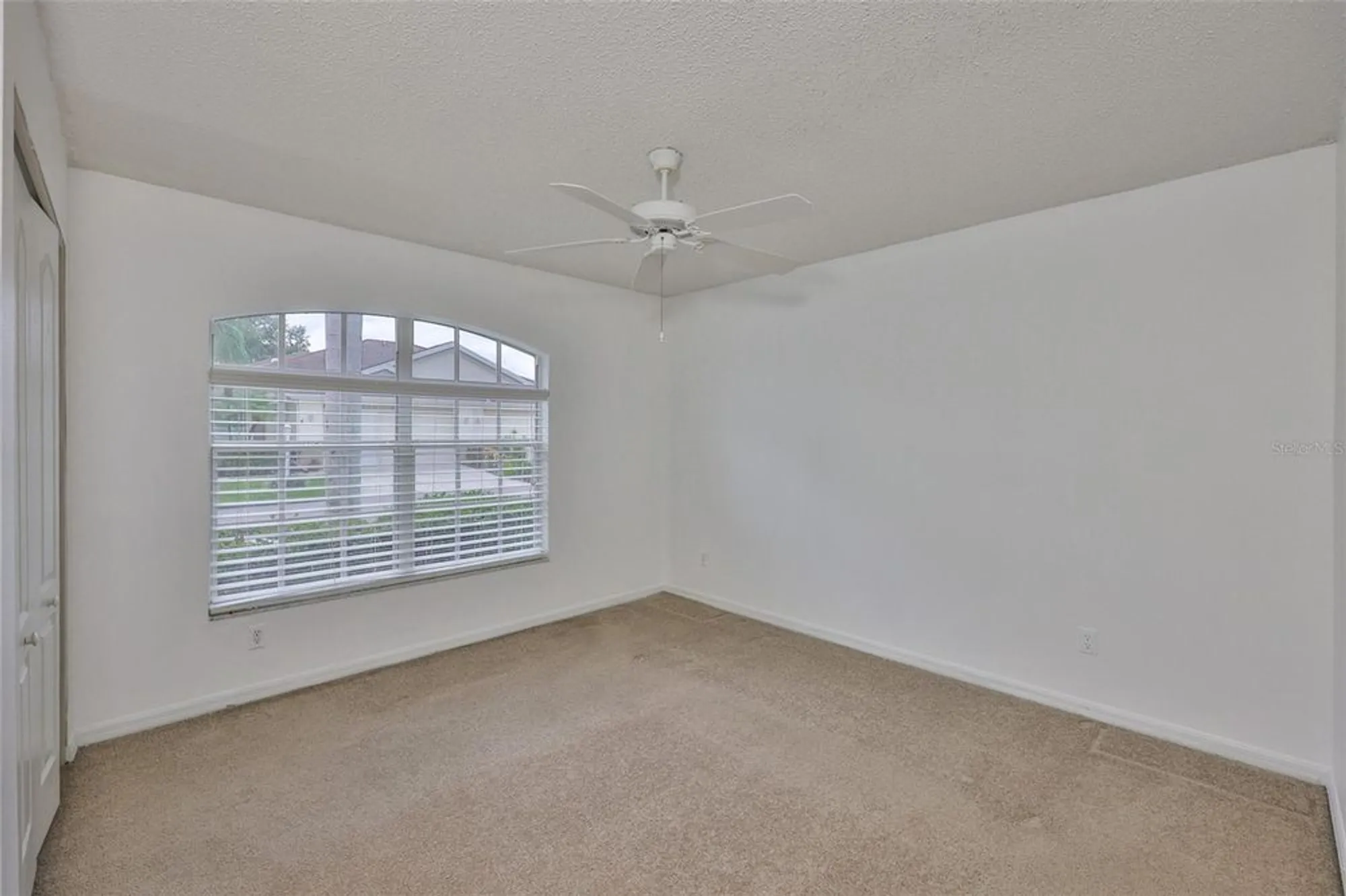 Property Slideshow image 33 of 59 | 920 villeroy greens dr, Sun City Center, FL, 33573