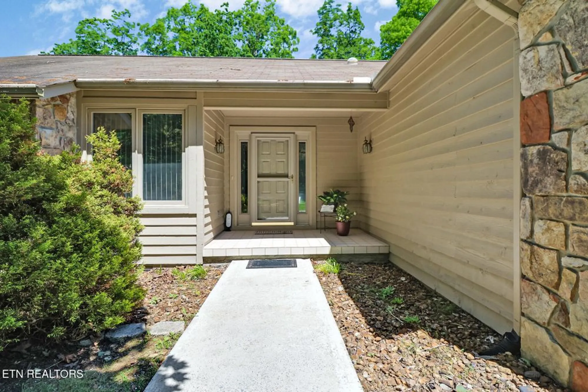 Property Slideshow image 8 of 45 | 116 rolling green dr, Crossville, TN, 38558