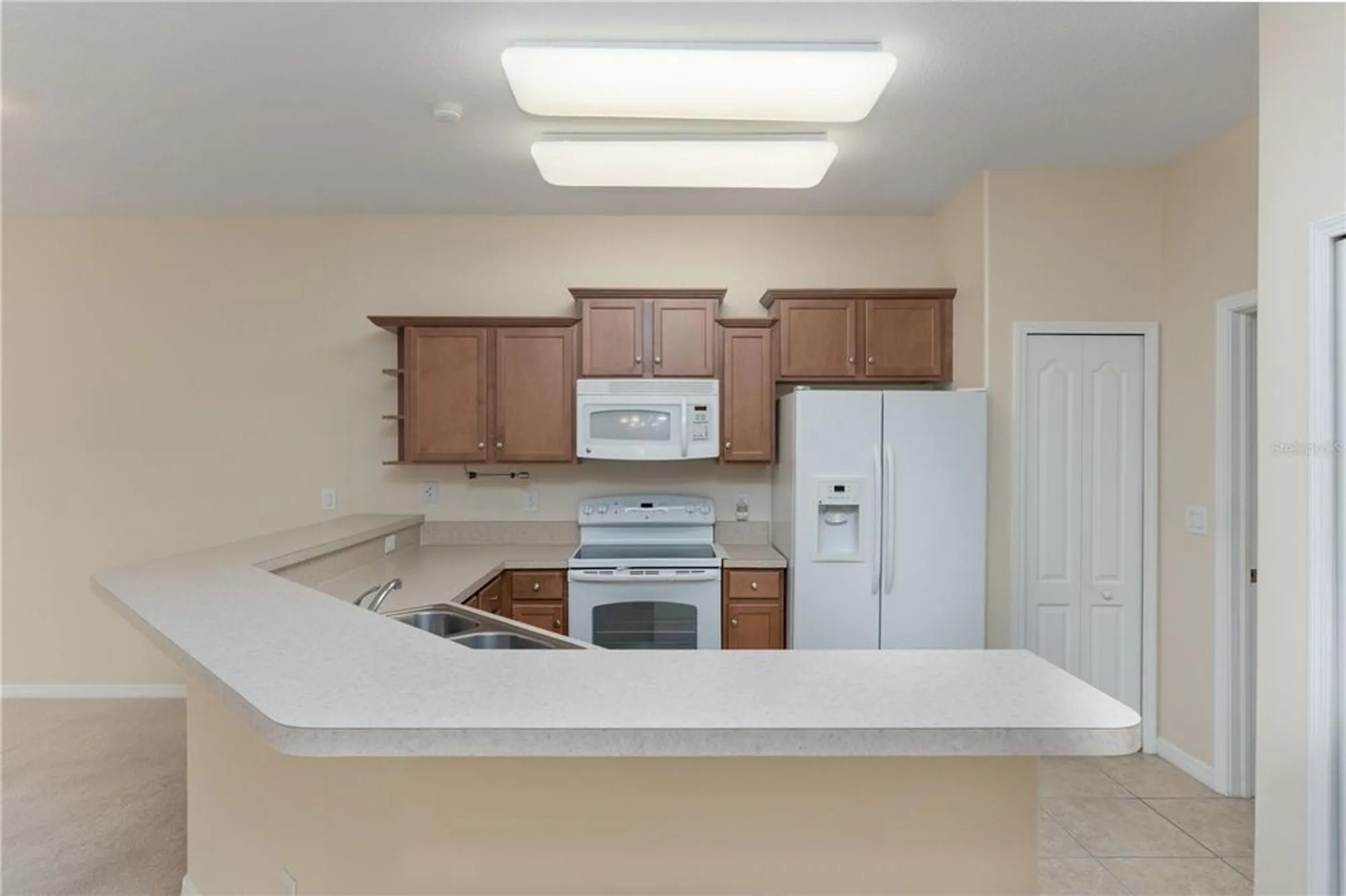 Property Slideshow image 5 of 33 | 3201 sonesta ct b, Clermont, FL, 34711