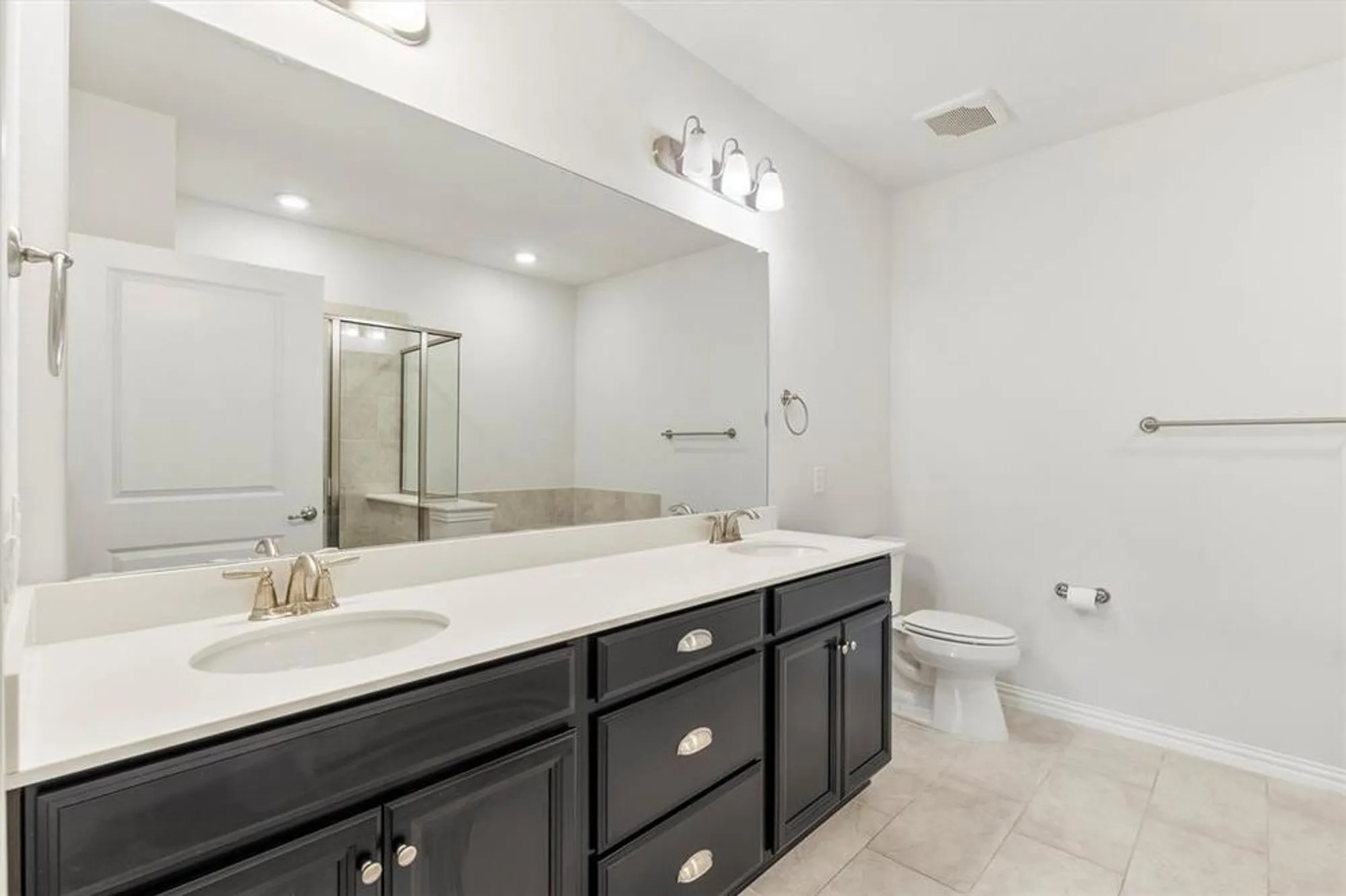 Property Slideshow image 15 of 30 | 651 n watters rd 7202, Allen, TX, 75013