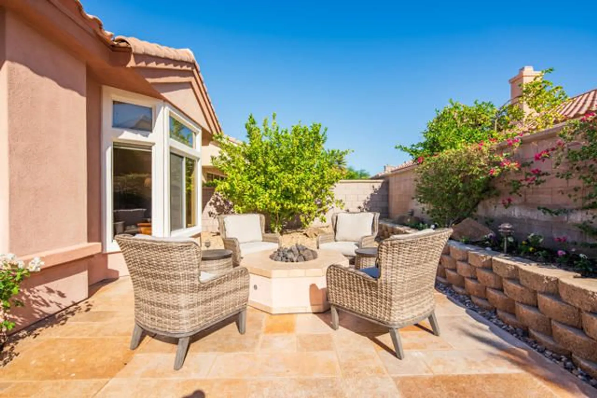 Property Slideshow image 31 of 48 | 38608 bent palm dr, Palm Desert, CA, 92211