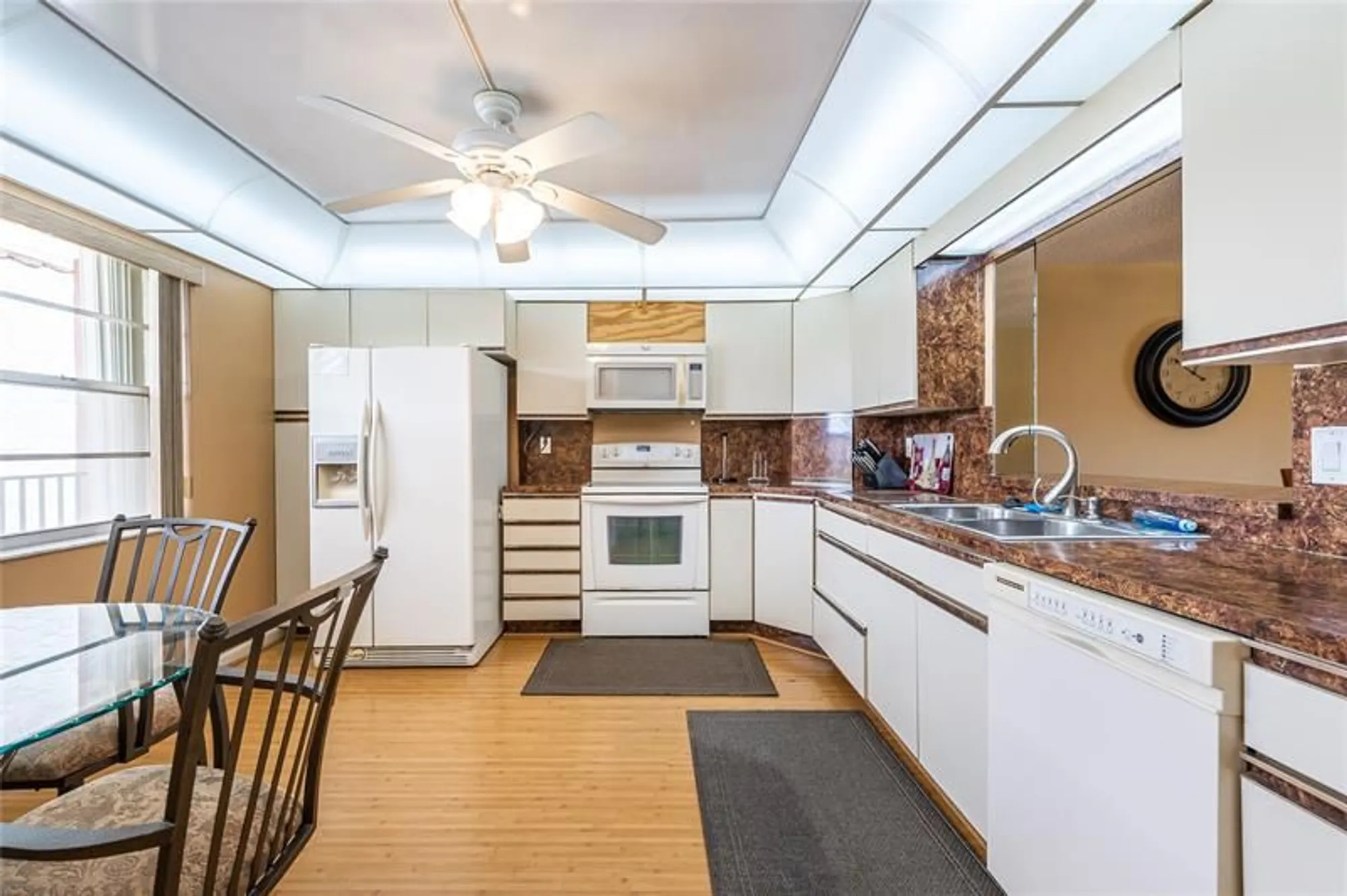 Property Slideshow image 4 of 57 | 271 s hollybrook dr 304, Pembroke Pines, FL, 33025