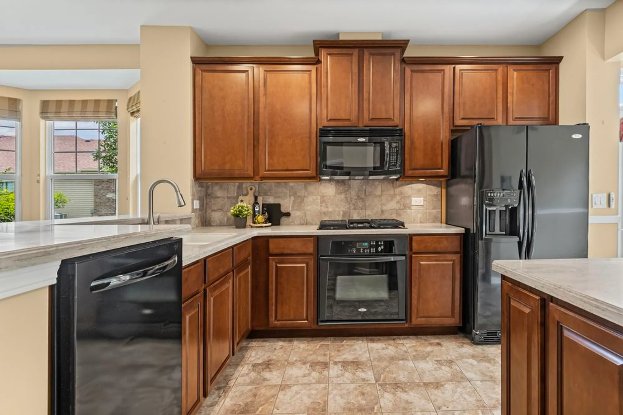 Property Slideshow image 6 of 44 | 2905 normandy cir, Naperville, IL, 60564