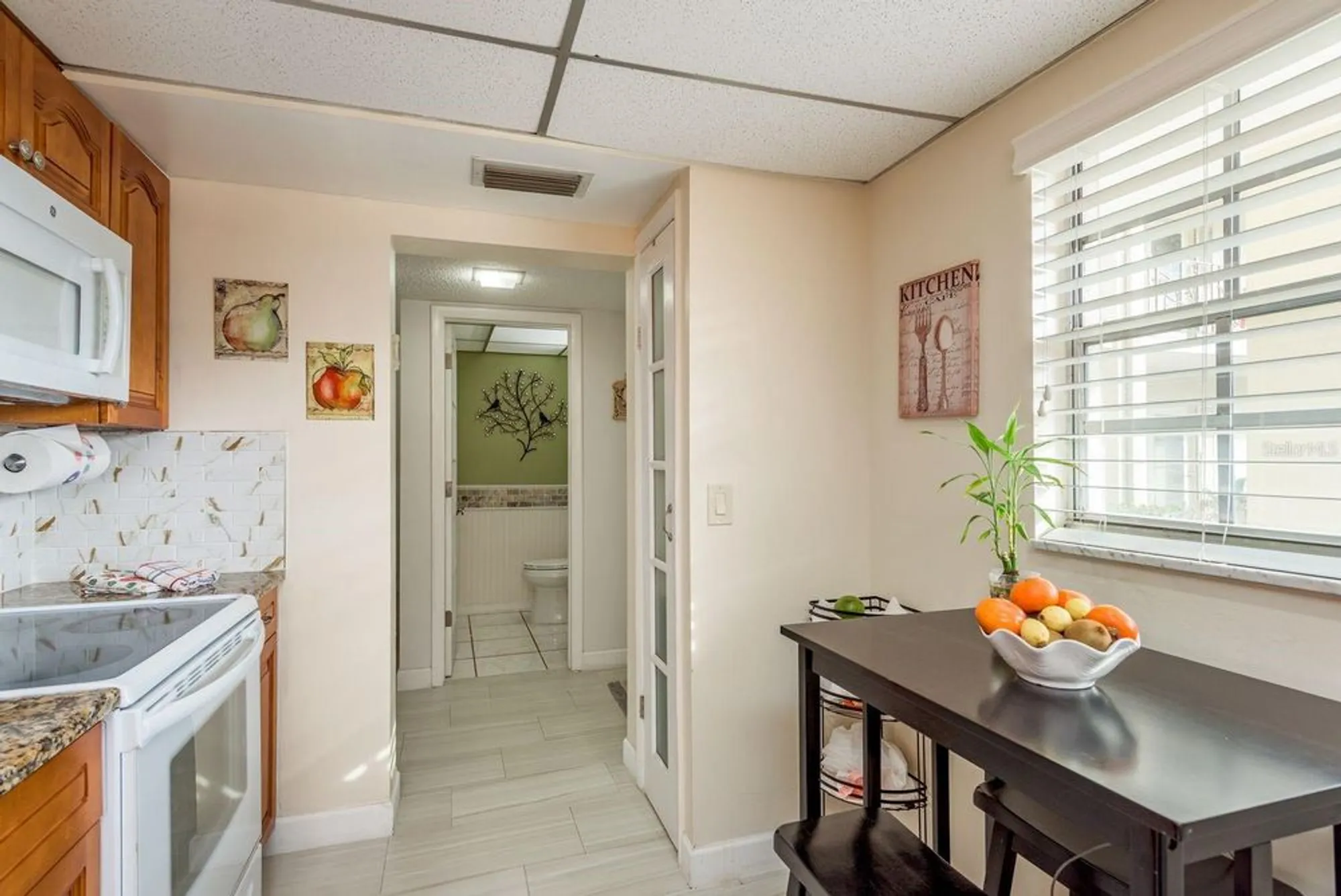 Property Slideshow image 13 of 32 | 19029 us highway 19 n apt 6-7, Clearwater, FL, 33764