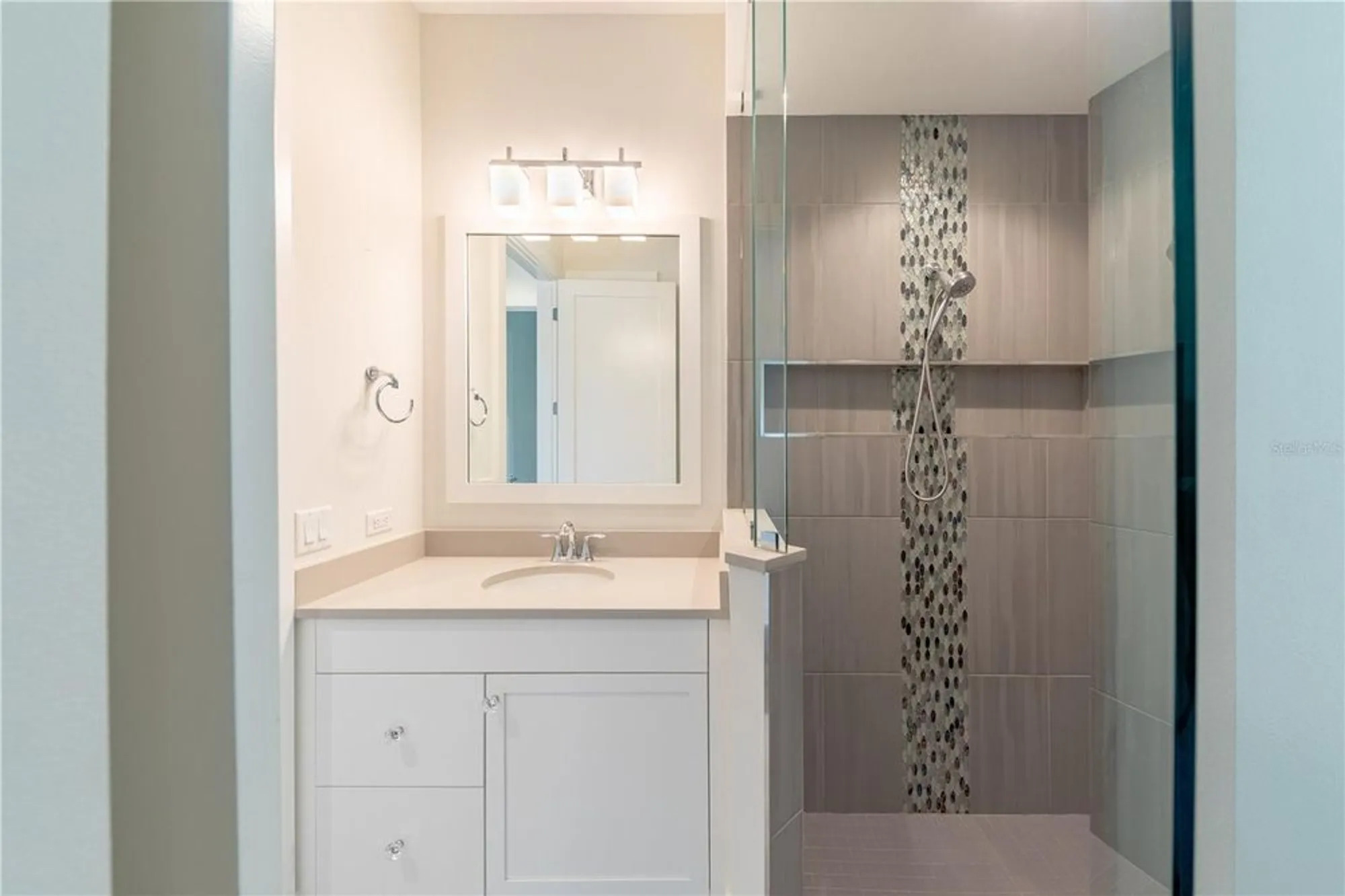 Property Slideshow image 36 of 63 | 5408 greenbrook dr, Sarasota, FL, 34238