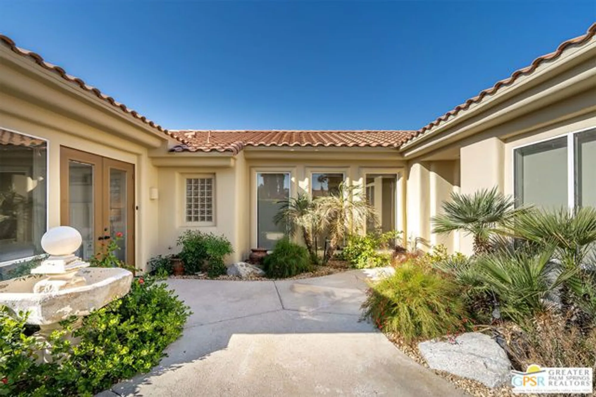 Property Slideshow image 9 of 64 | 55586 southern hls, La Quinta, CA, 92253