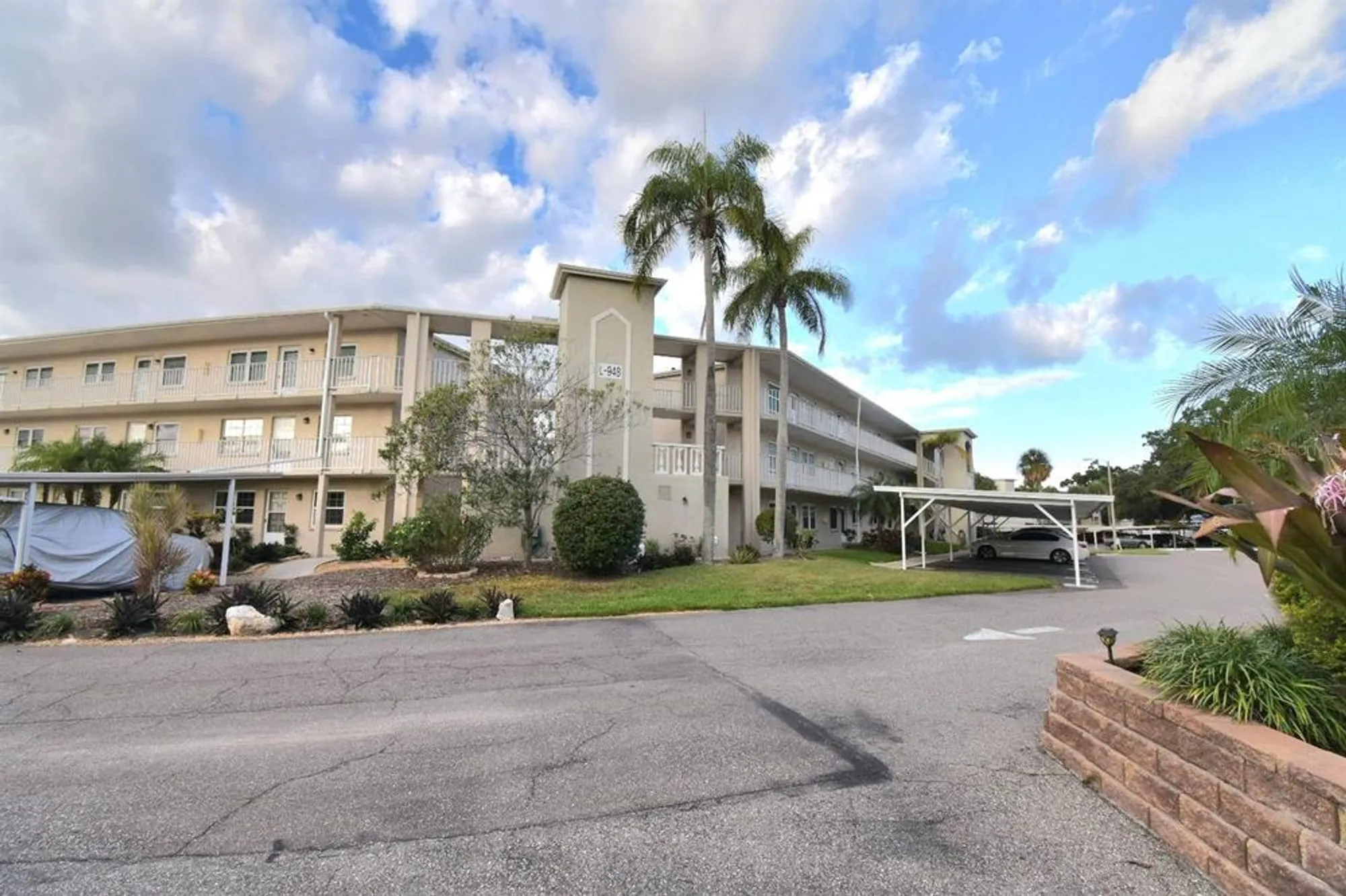 Property Slideshow image 4 of 30 | 948 virginia st apt 107, Dunedin, FL, 34698
