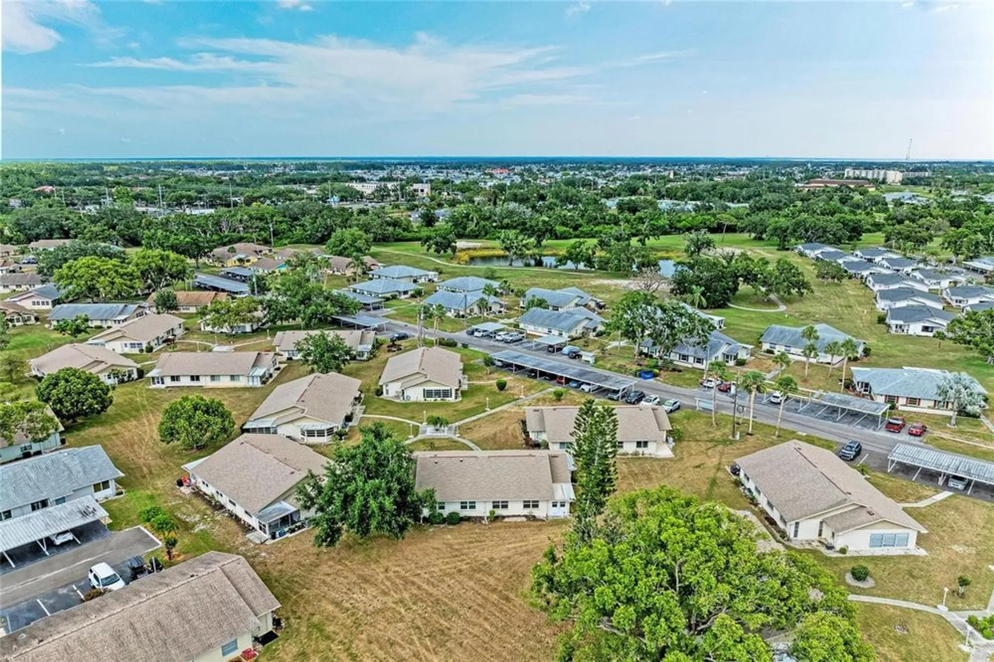 Property Slideshow image 35 of 46 | 1906 canterbury ln 16, Sun City Center, FL, 33573