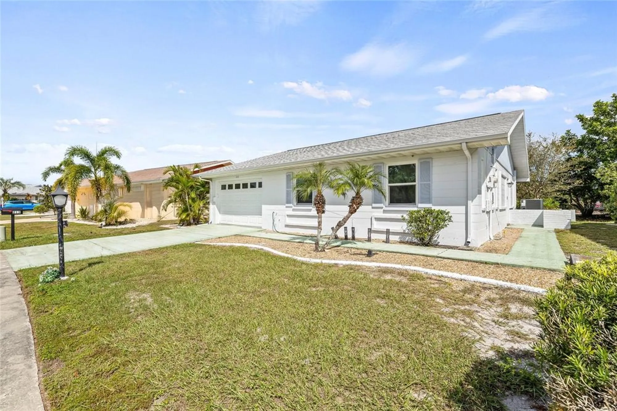 Property Slideshow image 4 of 36 | 213 genet ct, Sun City Center, FL, 33573