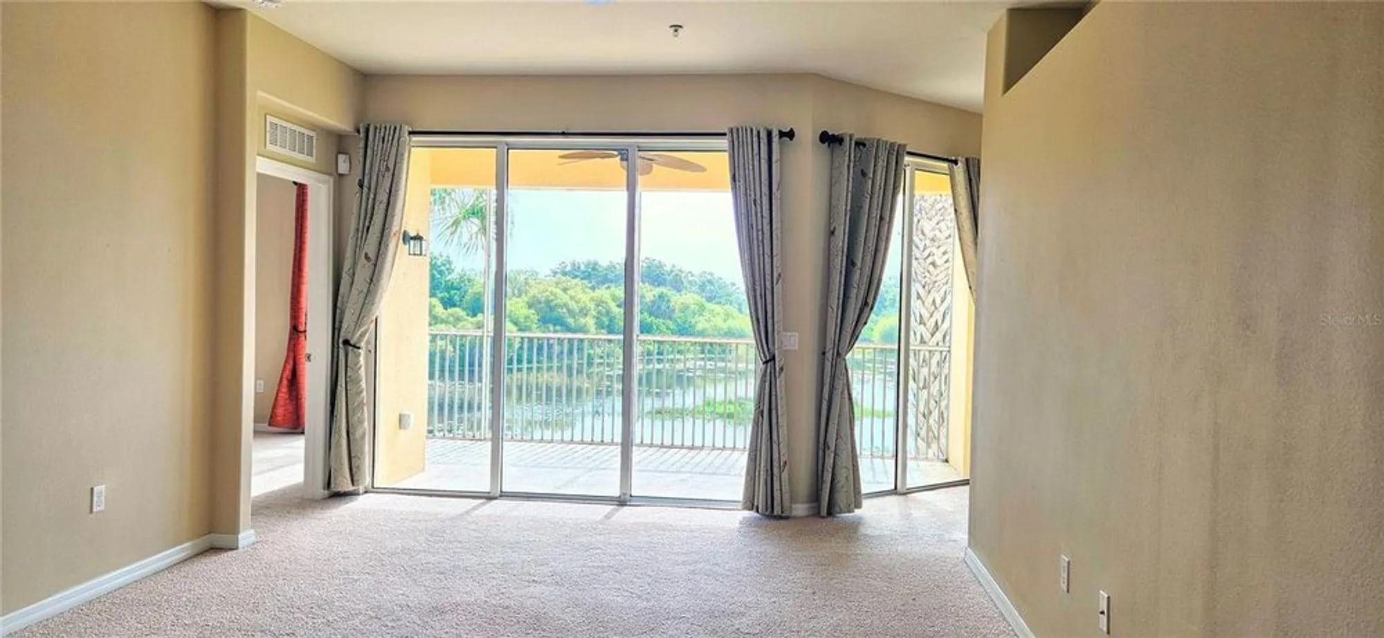 Property Slideshow image 6 of 47 | 1251 burgos dr # 303, Sarasota, FL, 34238