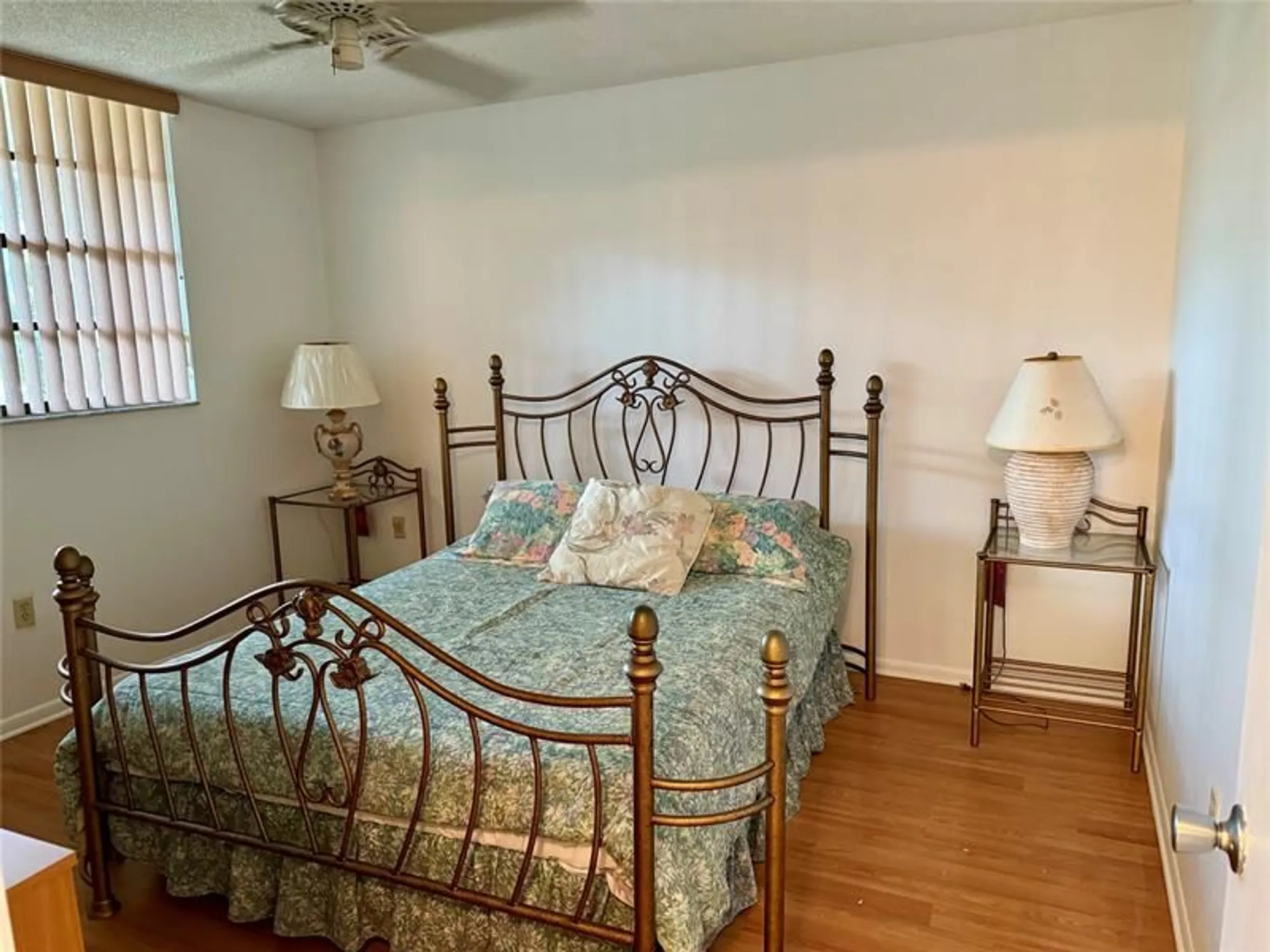 Property Slideshow image 21 of 23 | 900 colony point cir 121, Pembroke Pines, FL, 33026