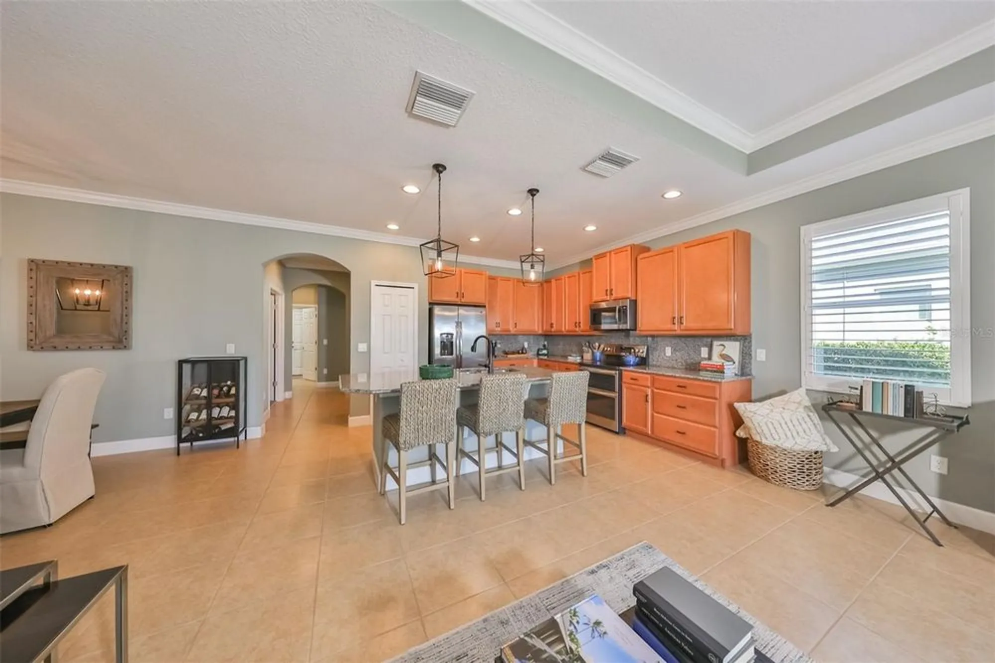 Property Slideshow image 18 of 67 | 611 chipper dr, Sun City Center, FL, 33573