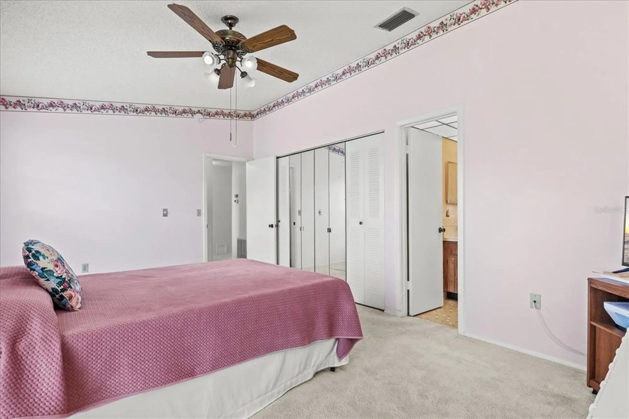 Property Slideshow image 18 of 37 | 3701 39th st, Bradenton, FL, 34205