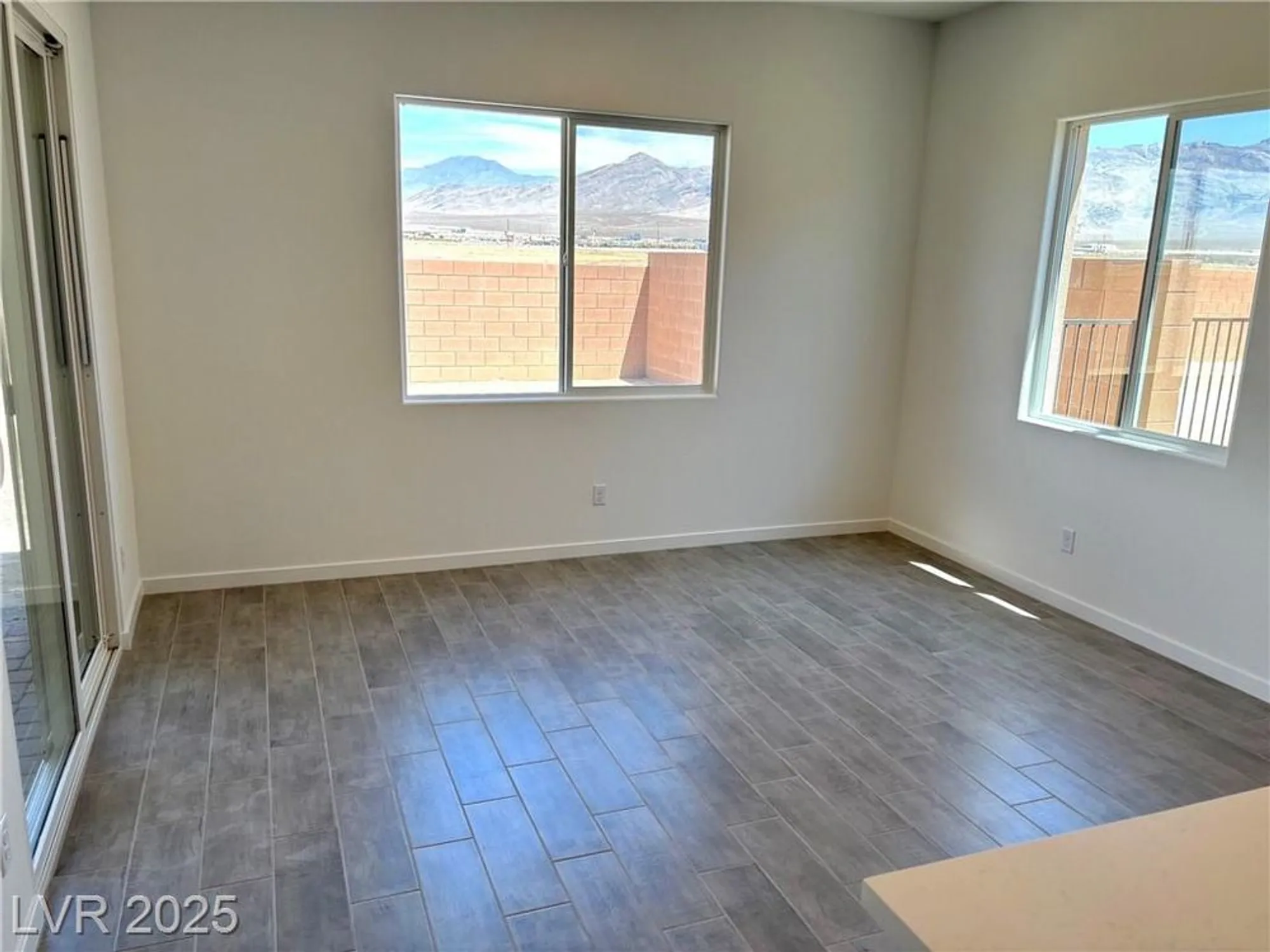 Property Slideshow image 14 of 27 | 5696 e badlands ln, Pahrump, NV, 89061