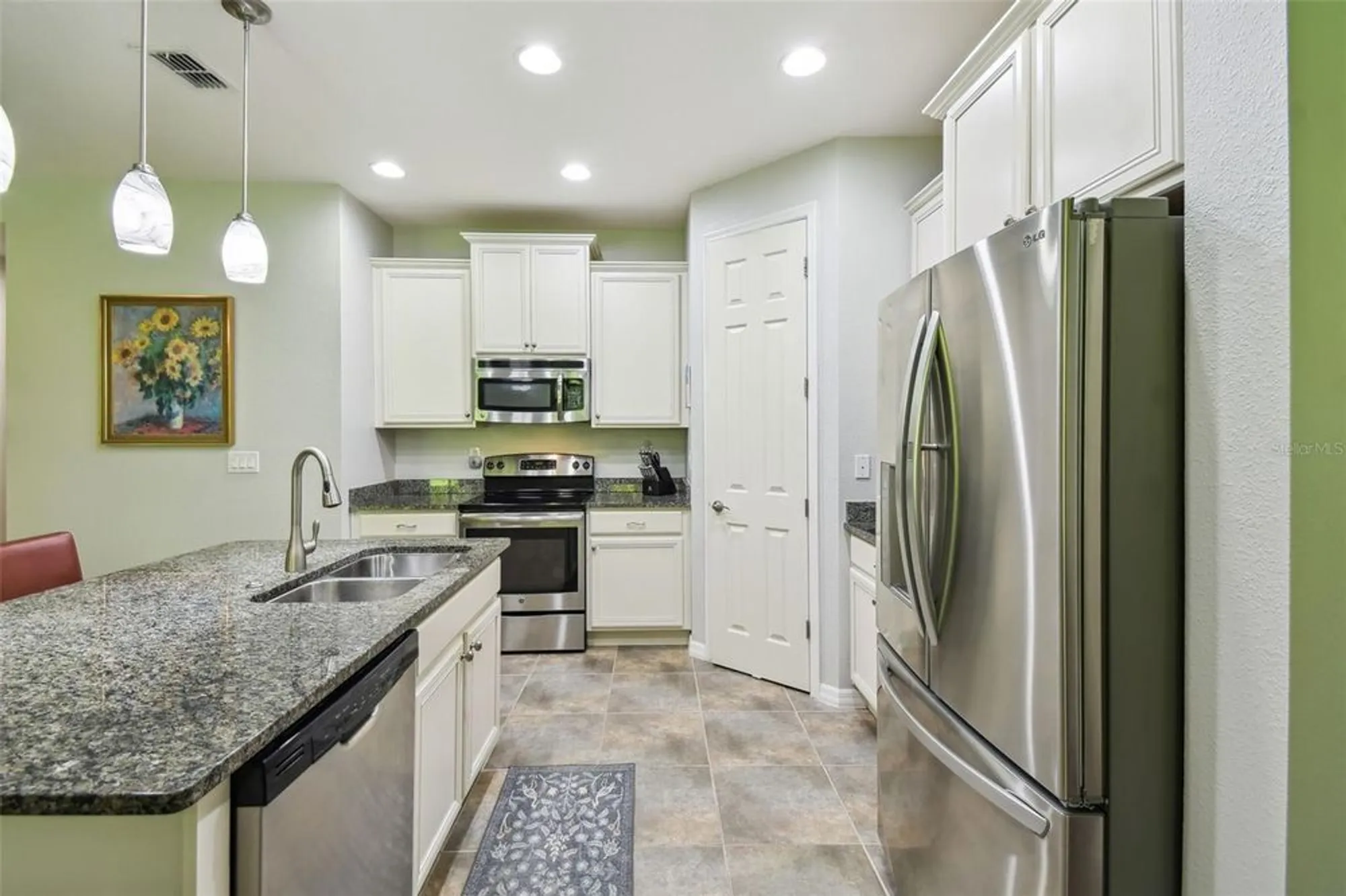 Property Slideshow image 6 of 49 | 582 san joaquin rd, Kissimmee, FL, 34759