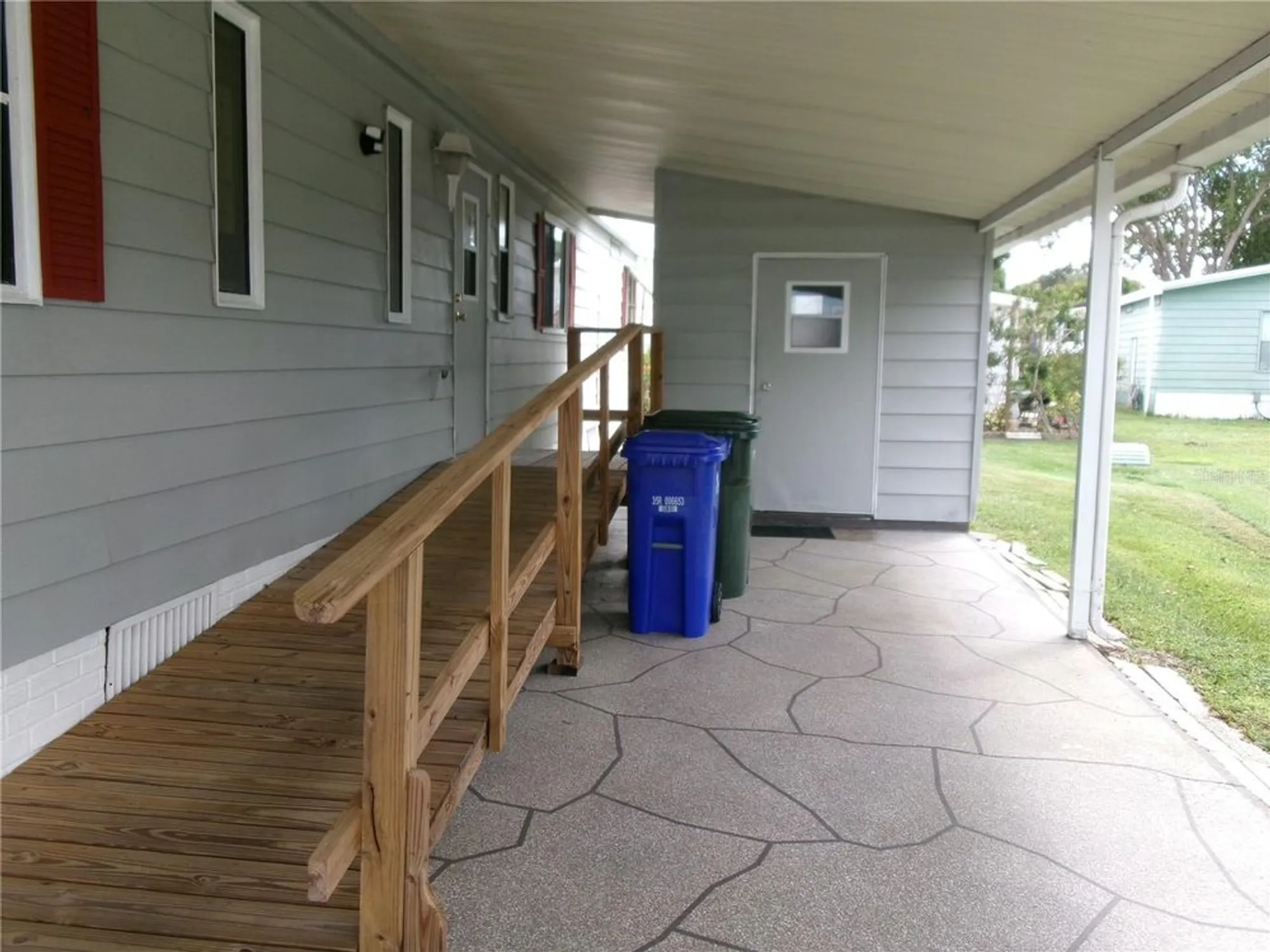 Property Slideshow image 3 of 63 | 1530 longbow dr, Lakeland, FL, 33810