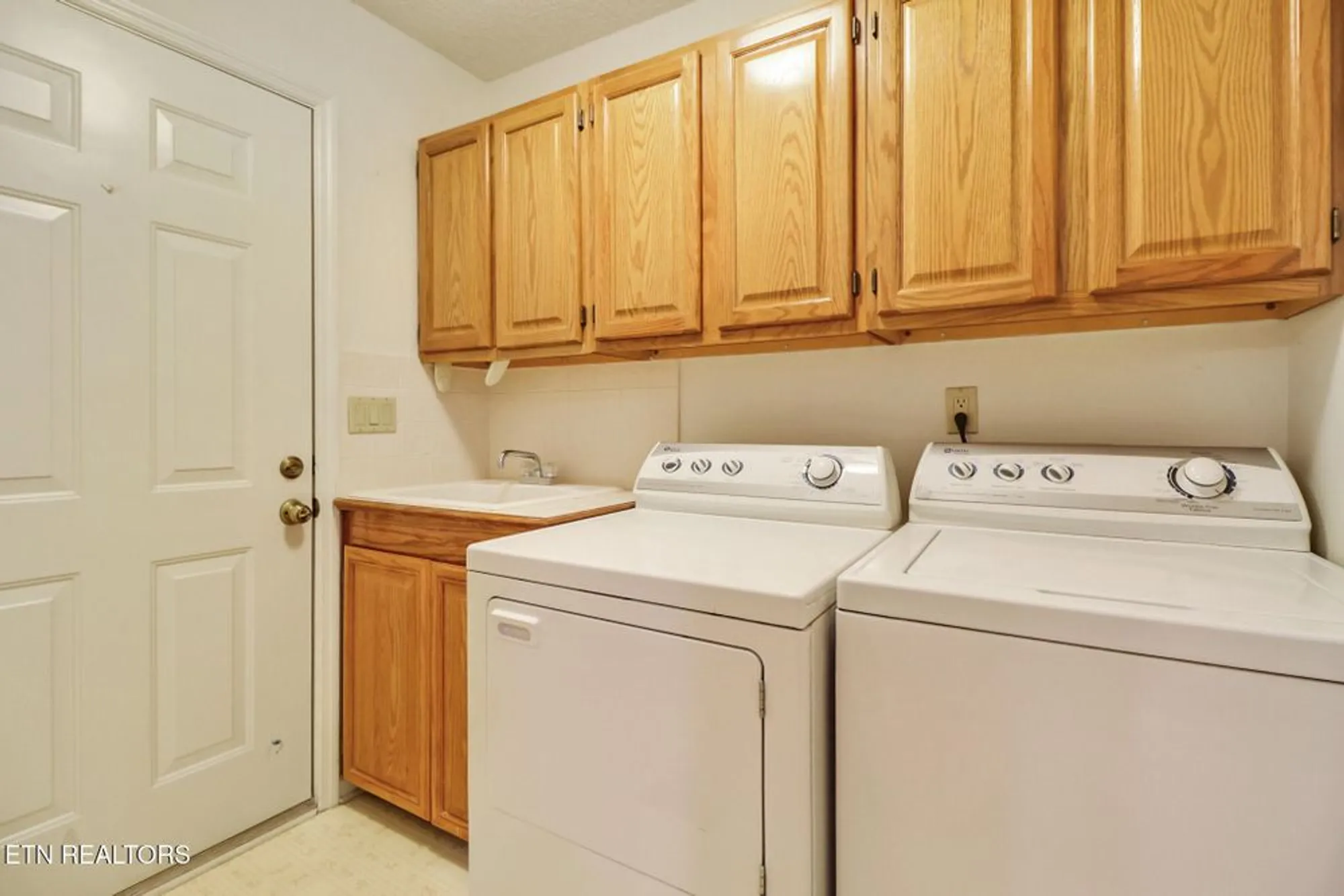 Property Slideshow image 49 of 55 | 11 kingsboro ln, Crossville, TN, 38558