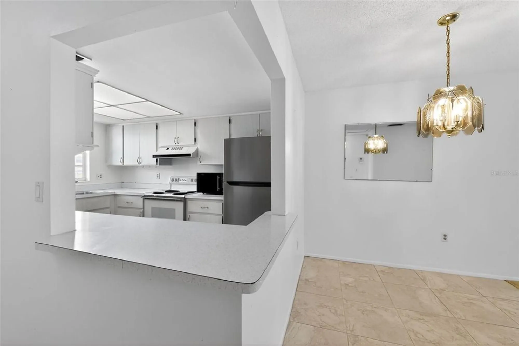 Property Slideshow image 8 of 27 | 2560 golf course dr 507, Sarasota, FL, 34234