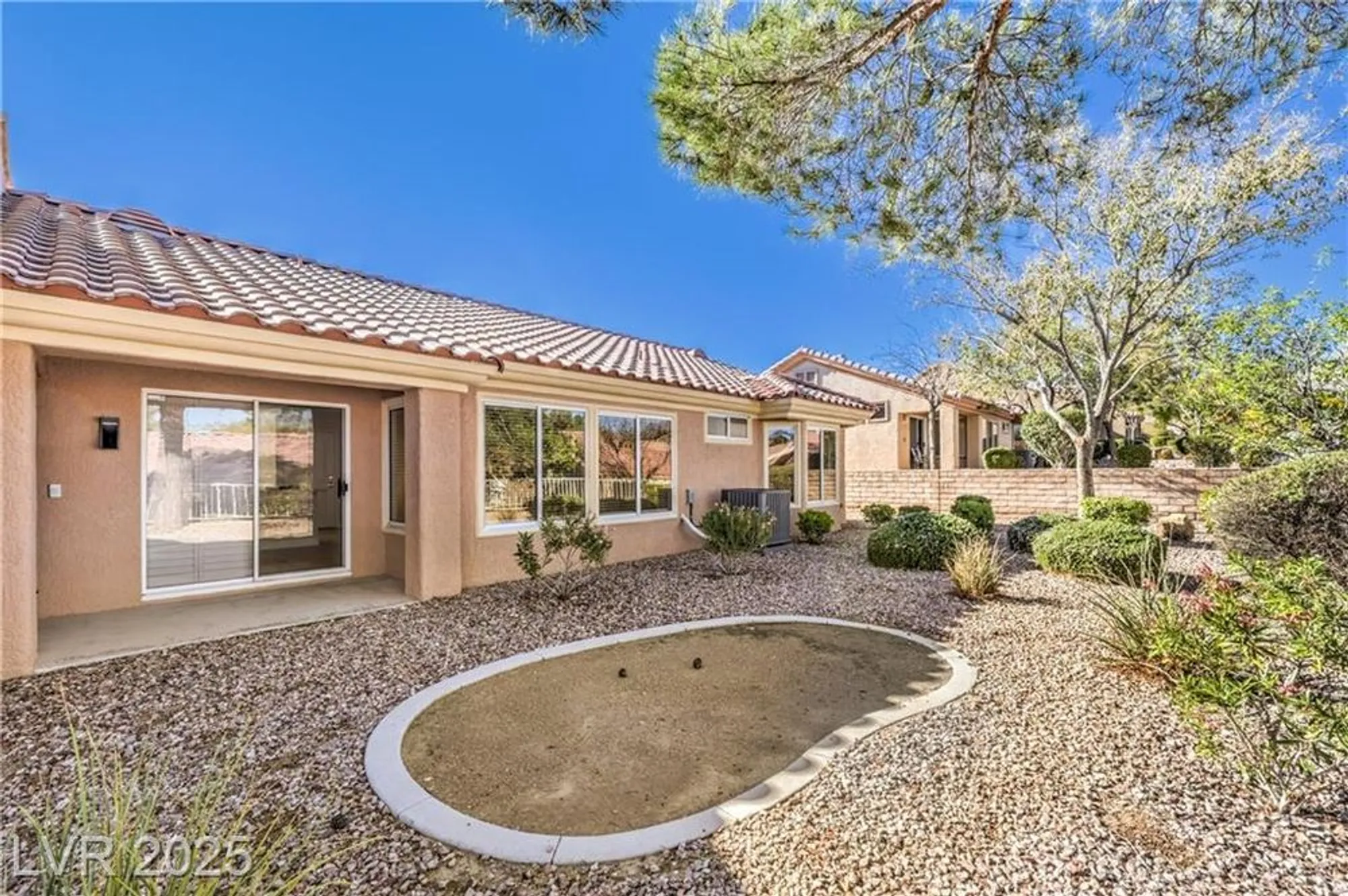 Property Slideshow image 33 of 57 | 10004 heyfield dr, Las Vegas, NV, 89134