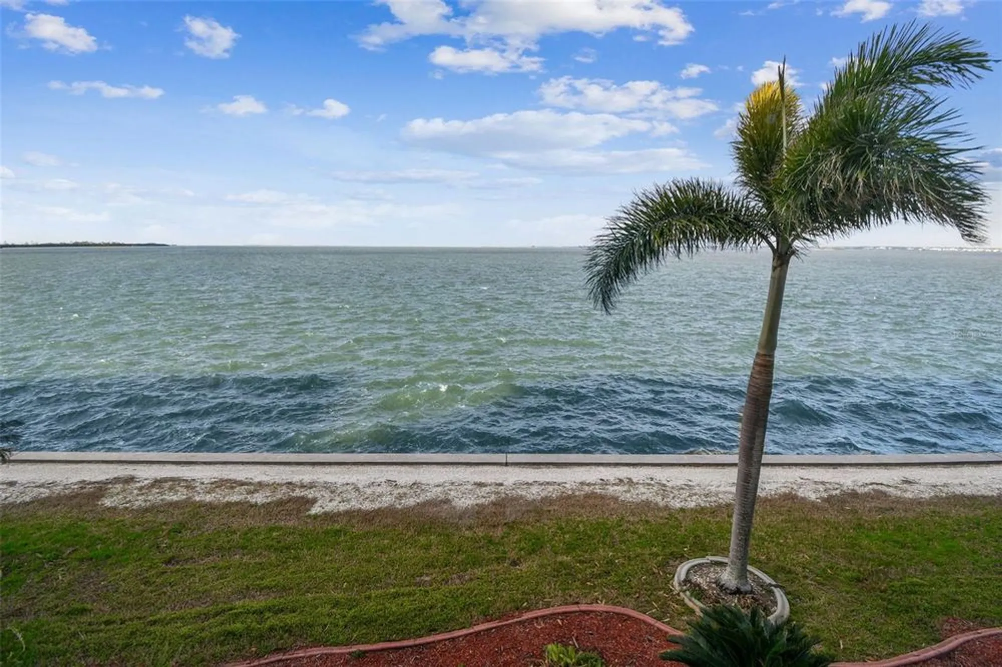 Property Slideshow image 16 of 71 | 5 gateshead dr 203, Dunedin, FL, 34698