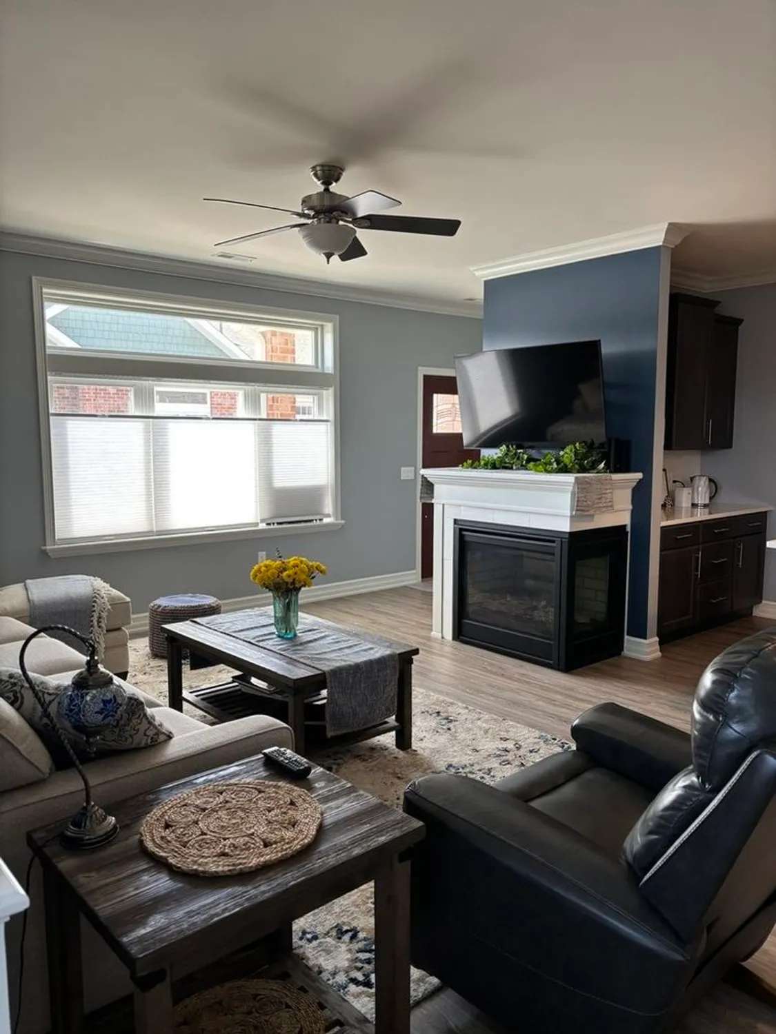 Property Slideshow image 3 of 34 | 408 stearn dr # 408, Genoa, IL, 60135