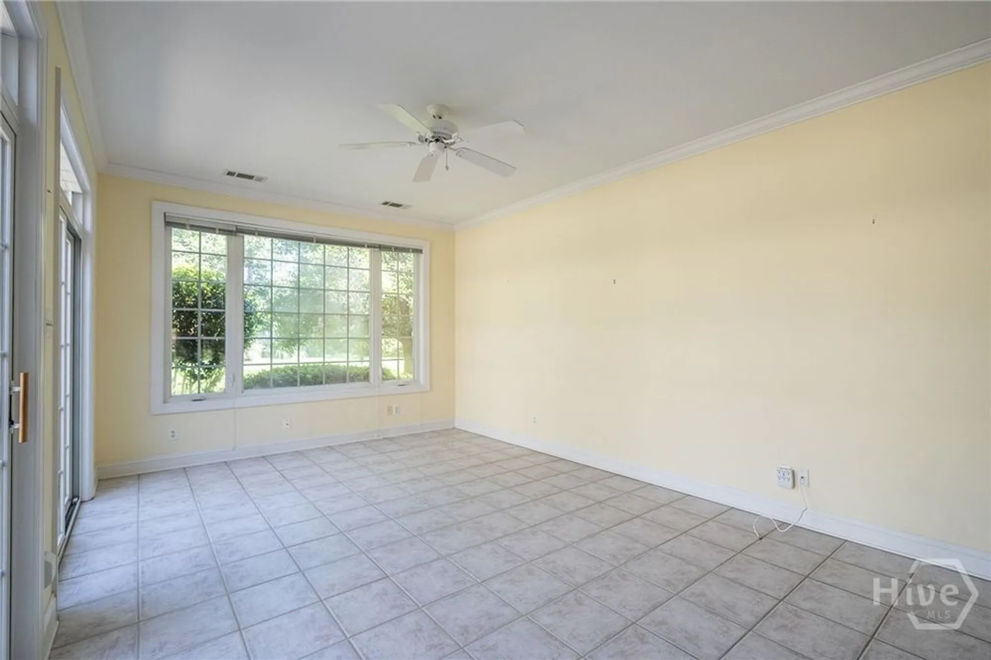 Property Slideshow image 9 of 26 | 1 breakfast ct, Savannah, GA, 31411