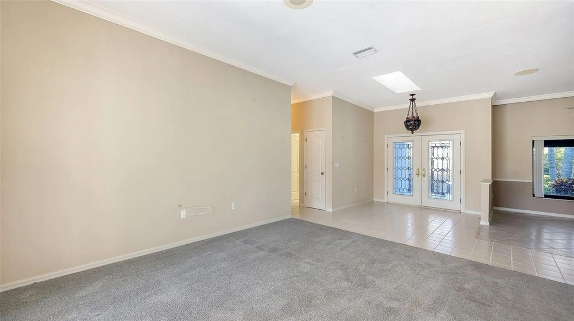 Property Slideshow image 10 of 60 | 8068 estates dr, Sarasota, FL, 34243